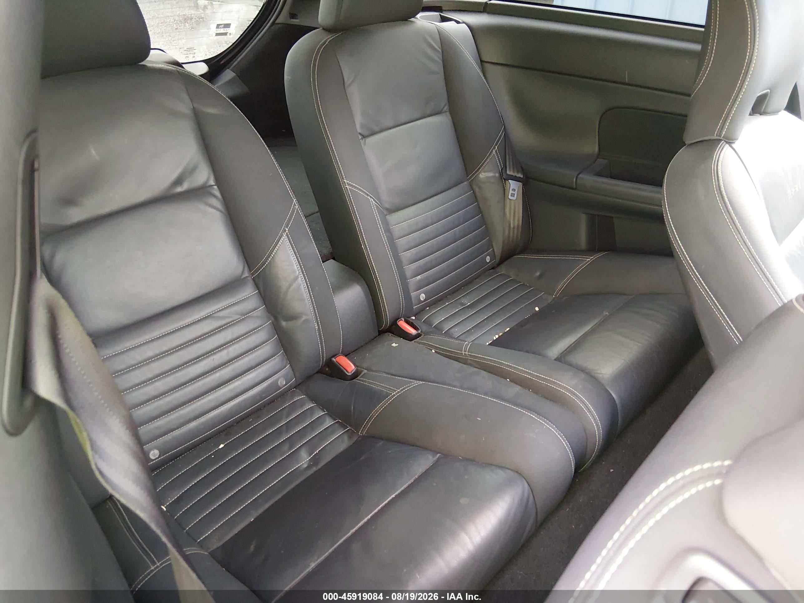2011 Volvo C30 R-design/t5 (retail Only) Black vin: YV1672MKXB2193482