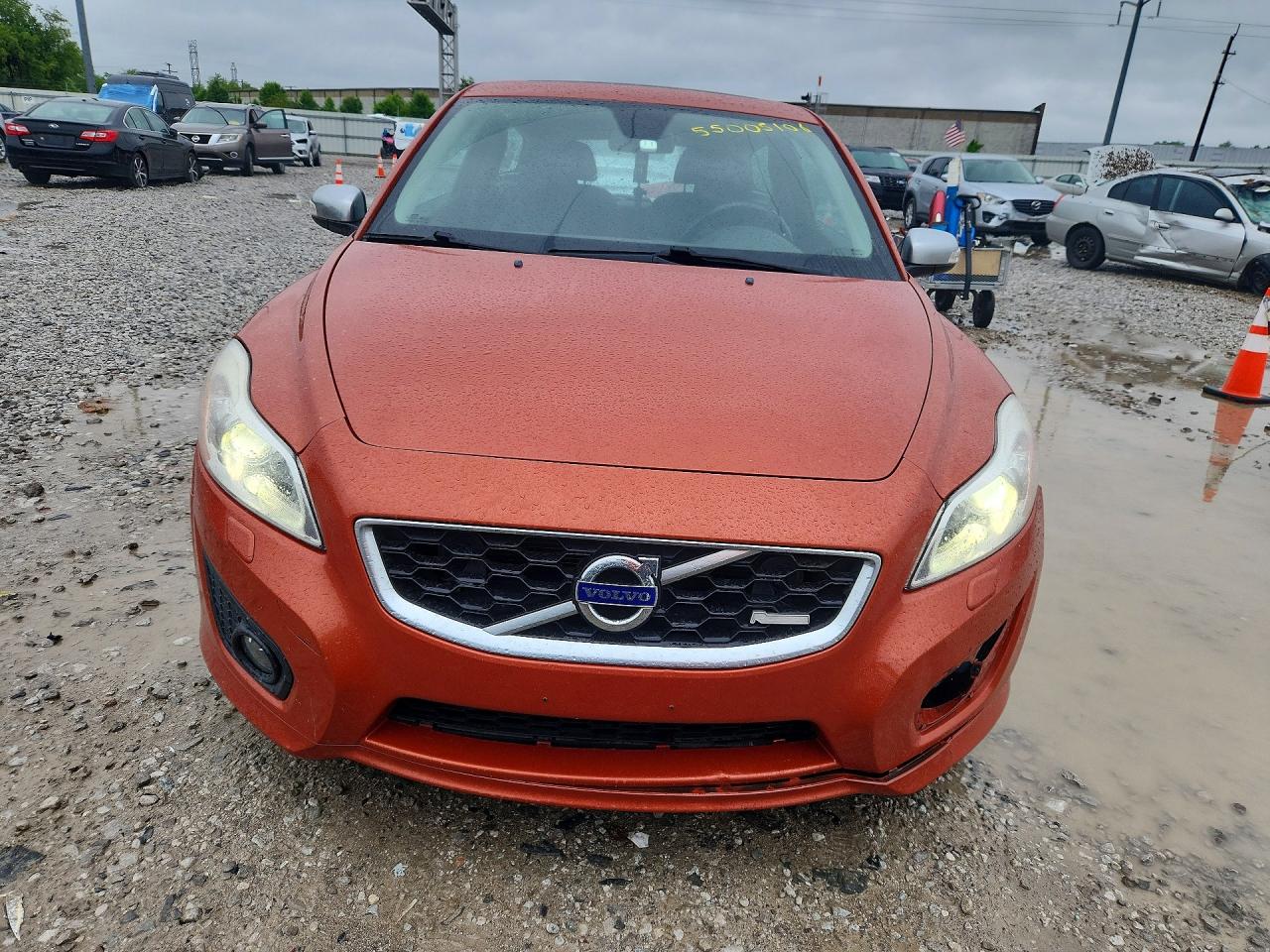2011 Volvo C30 T5 Orange vin: YV1672MKXB2200768