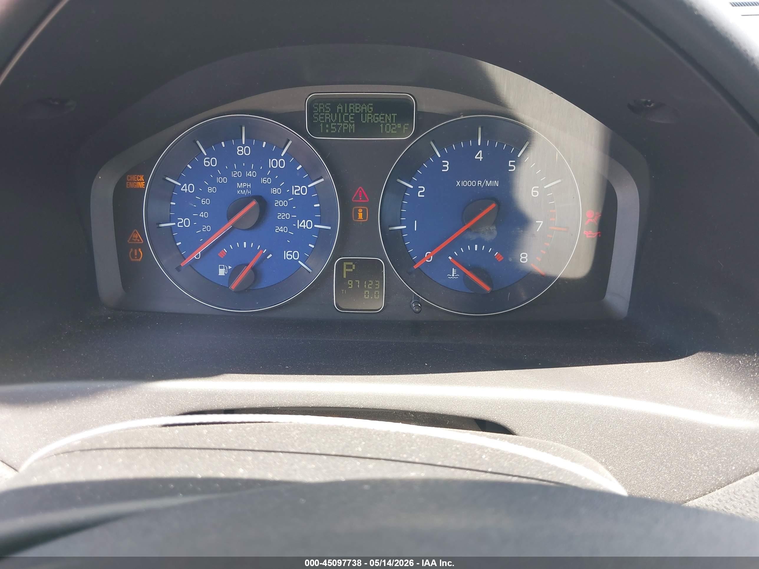 2013 Volvo C30 T5/t5 Platinum/t5 Premier/t5 Premier Plus/t5 R-design/t5 R-design Platinum/t5 R-design Premier Белый vin: YV1672MKXD2302168