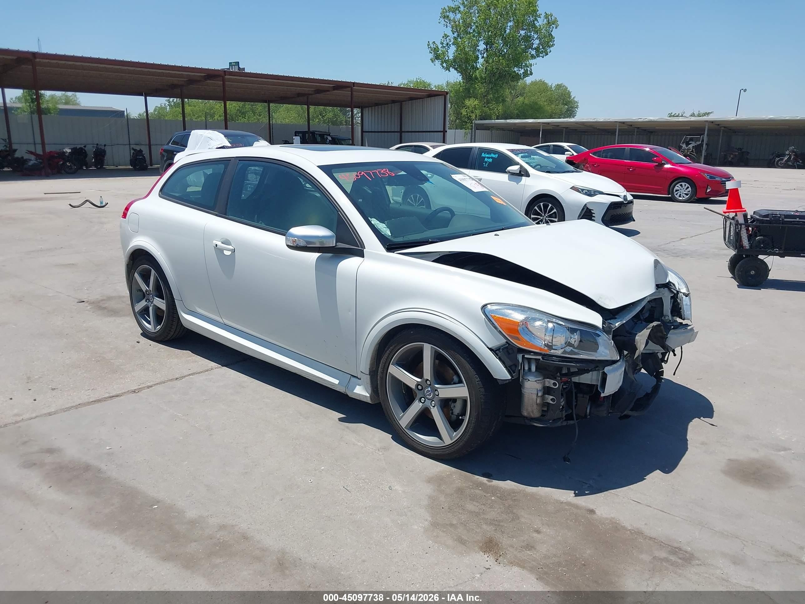 2013 Volvo C30 T5/t5 Platinum/t5 Premier/t5 Premier Plus/t5 R-design/t5 R-design Platinum/t5 R-design Premier Белый vin: YV1672MKXD2302168