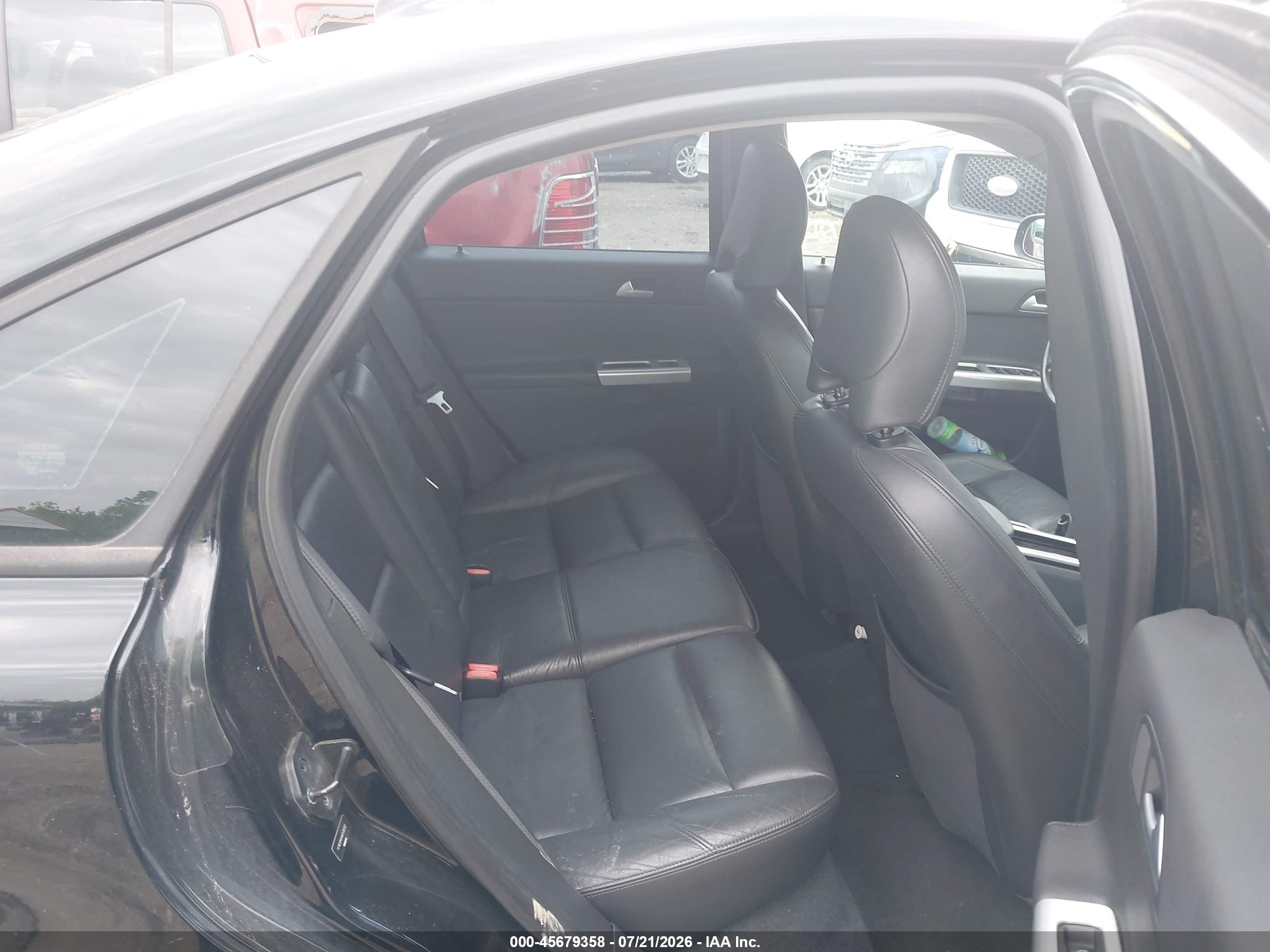 2011 Volvo S40 R-design/t5 (retail Only) Black vin: YV1672MS4B2536352