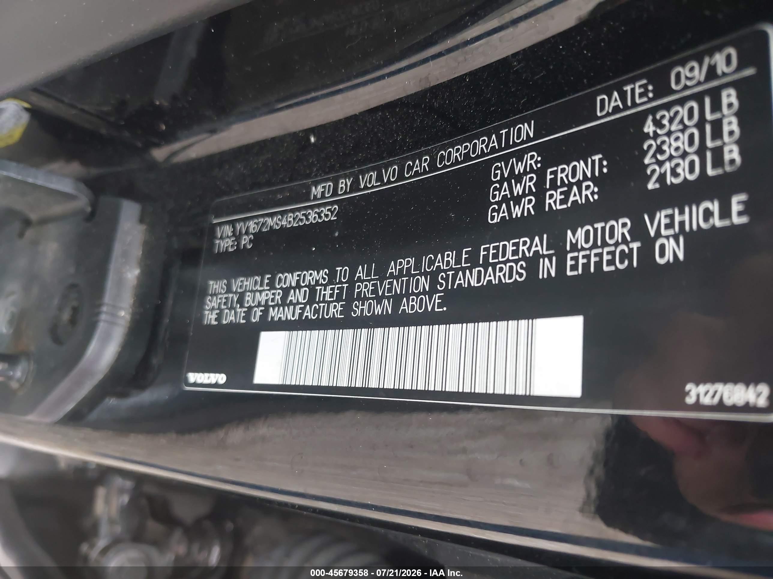 2011 Volvo S40 R-design/t5 (retail Only) Black vin: YV1672MS4B2536352
