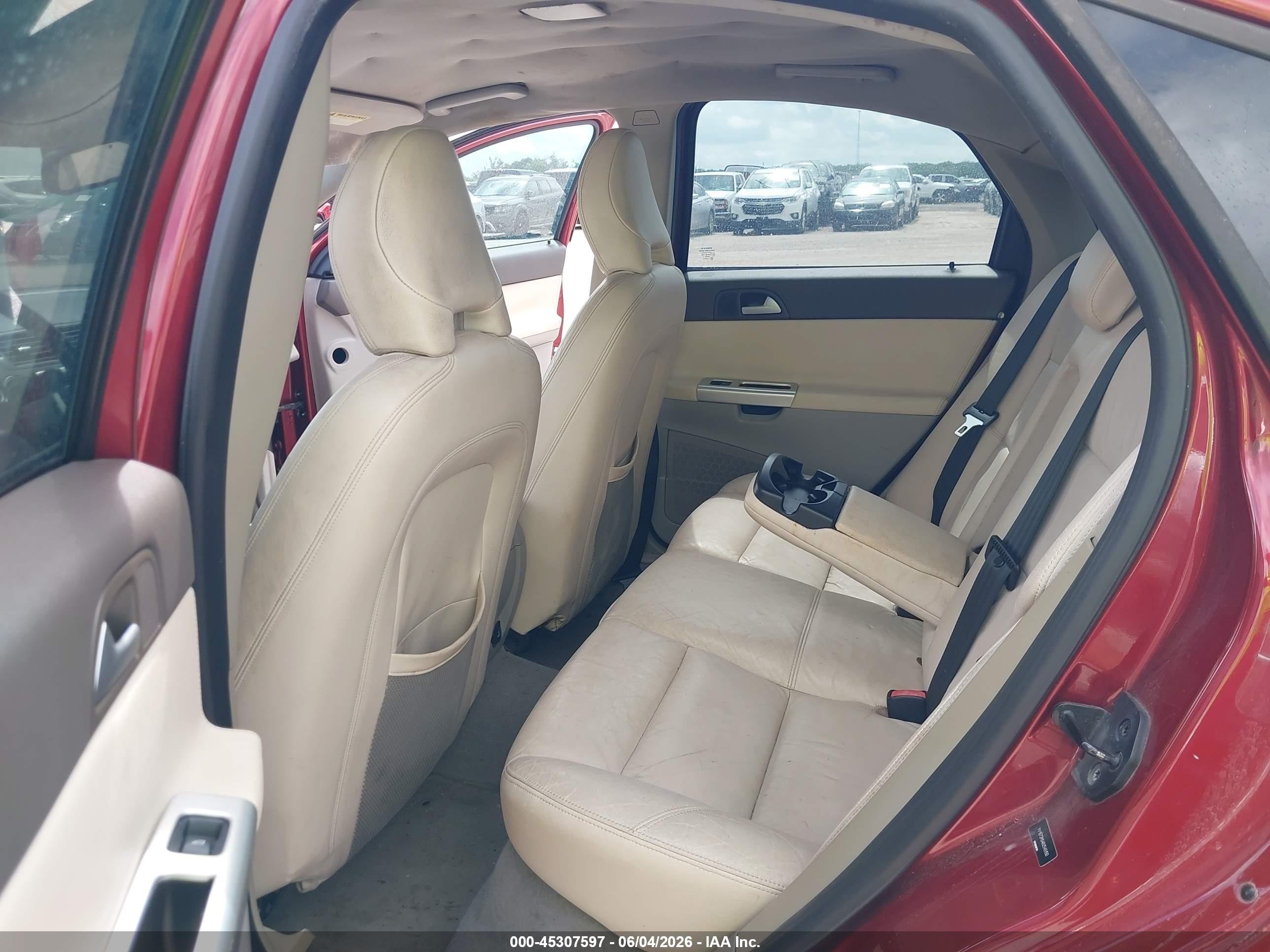 2011 Volvo S40 T5/t5 R-design Red vin: YV1672MS4B2545150
