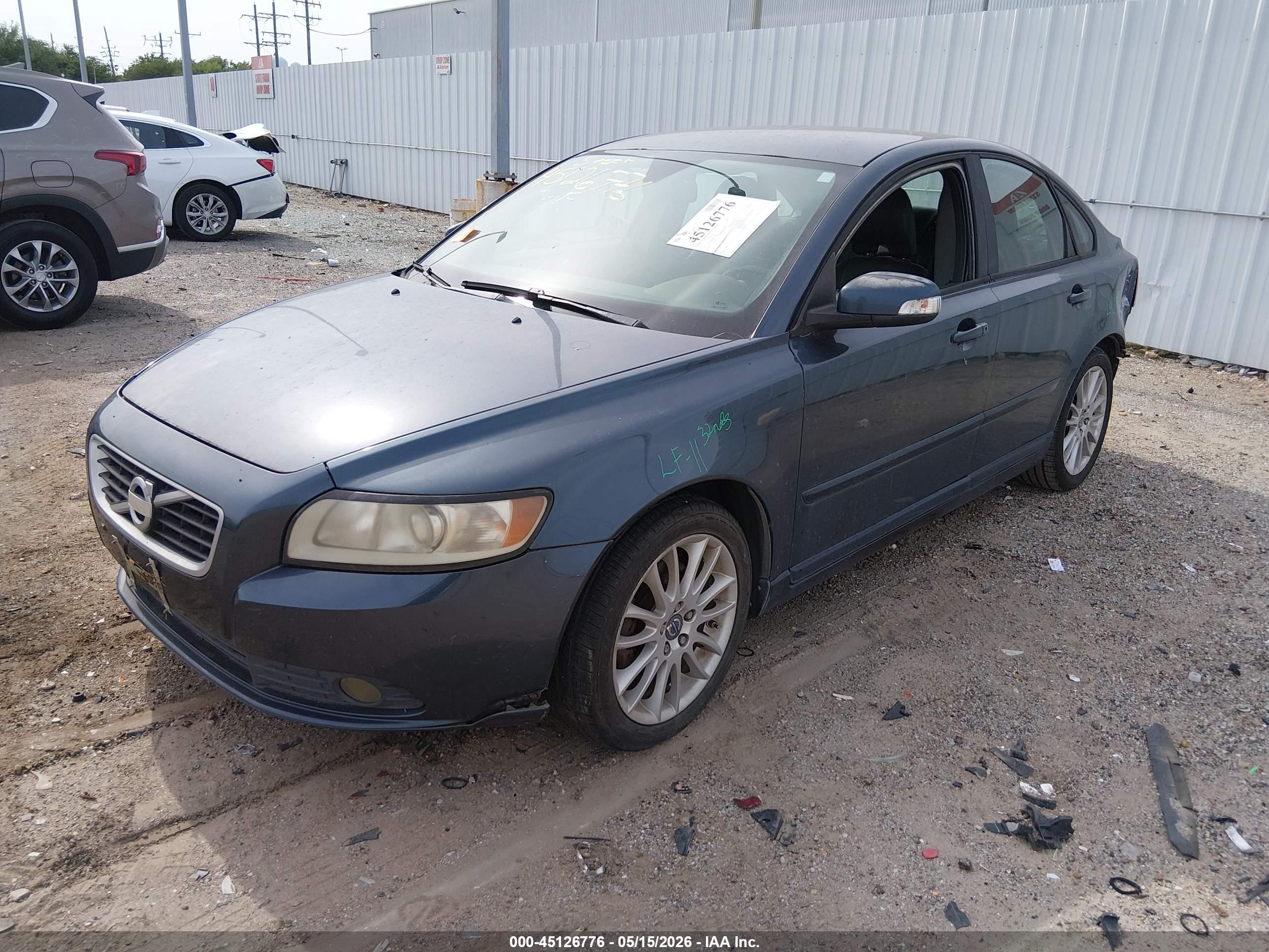 2011 Volvo S40 T5/t5 R-design Blue vin: YV1672MS4B2547657