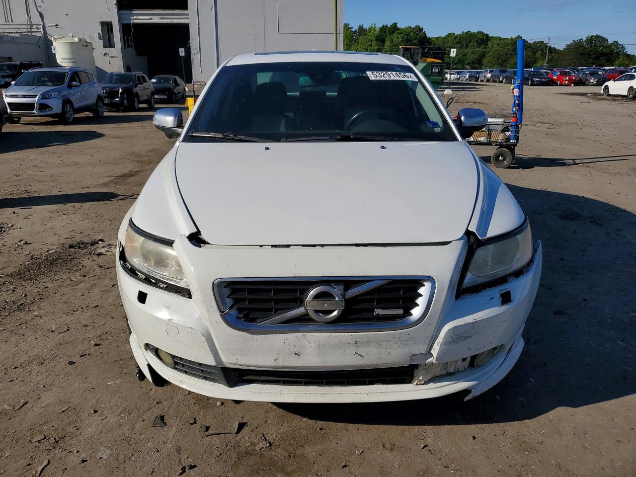 2011 Volvo S40 T5 White vin: YV1672MS6B2540063