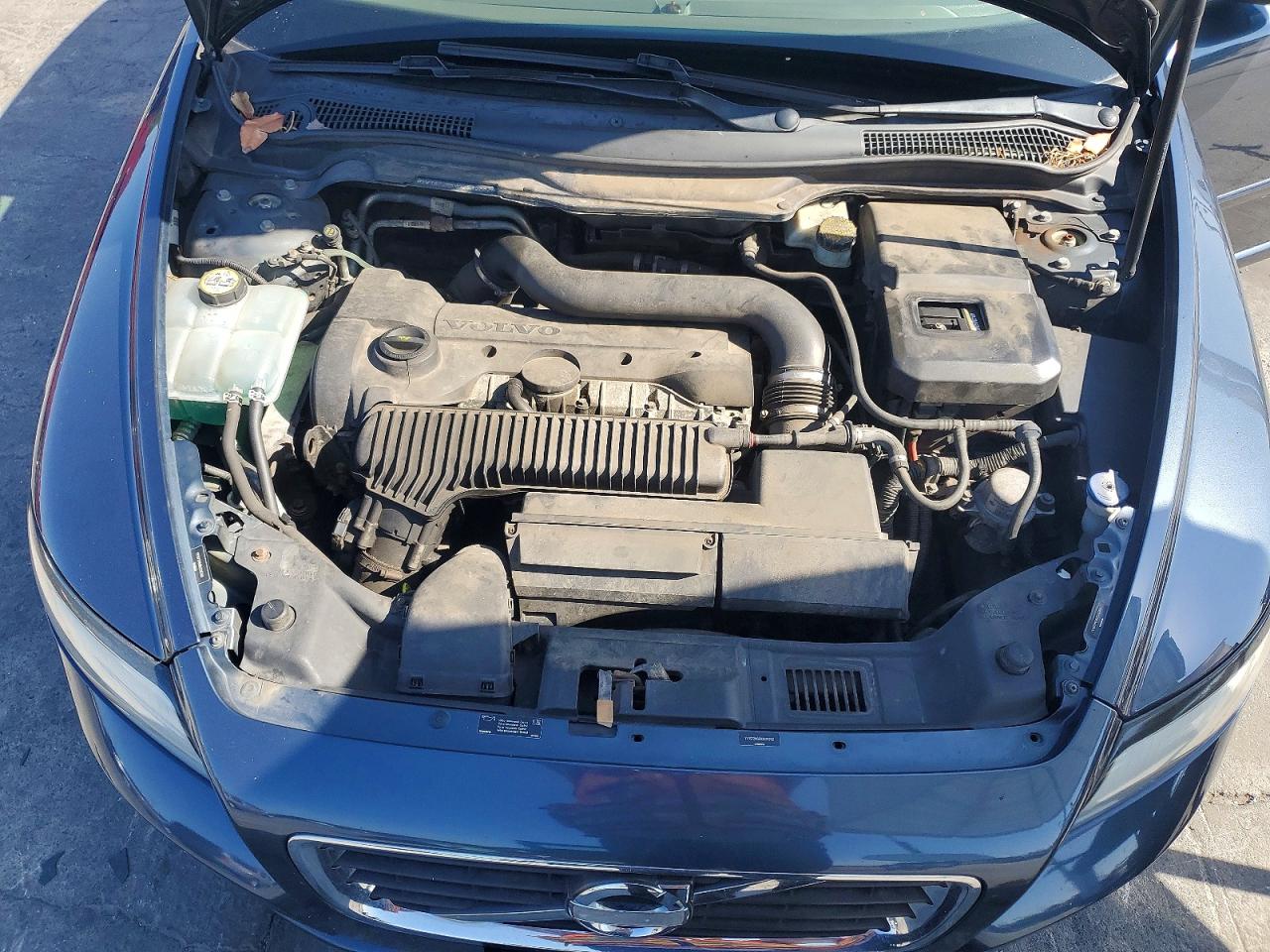 2011 Volvo S40 T5 Blue vin: YV1672MS9B2535262