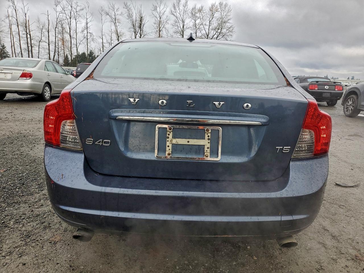 2011 Volvo S40 T5 Blue vin: YV1672MS9B2545659