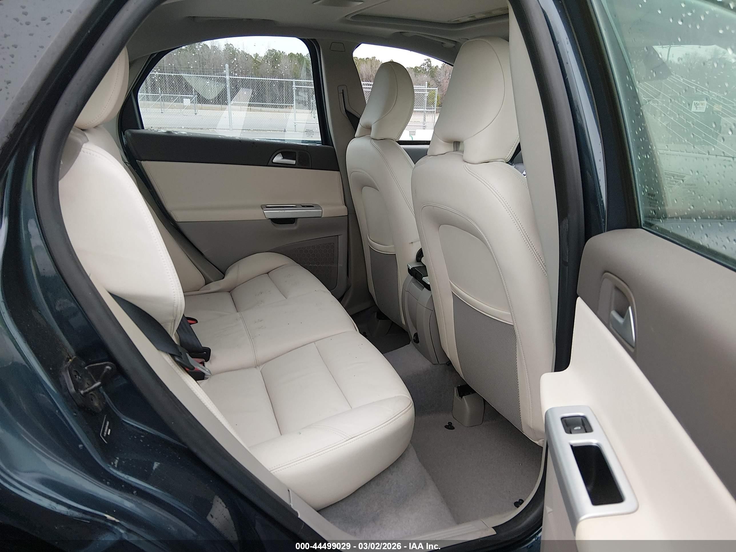 2011 Volvo S40 T5 Dark Blue vin: YV1672MSXB2540664