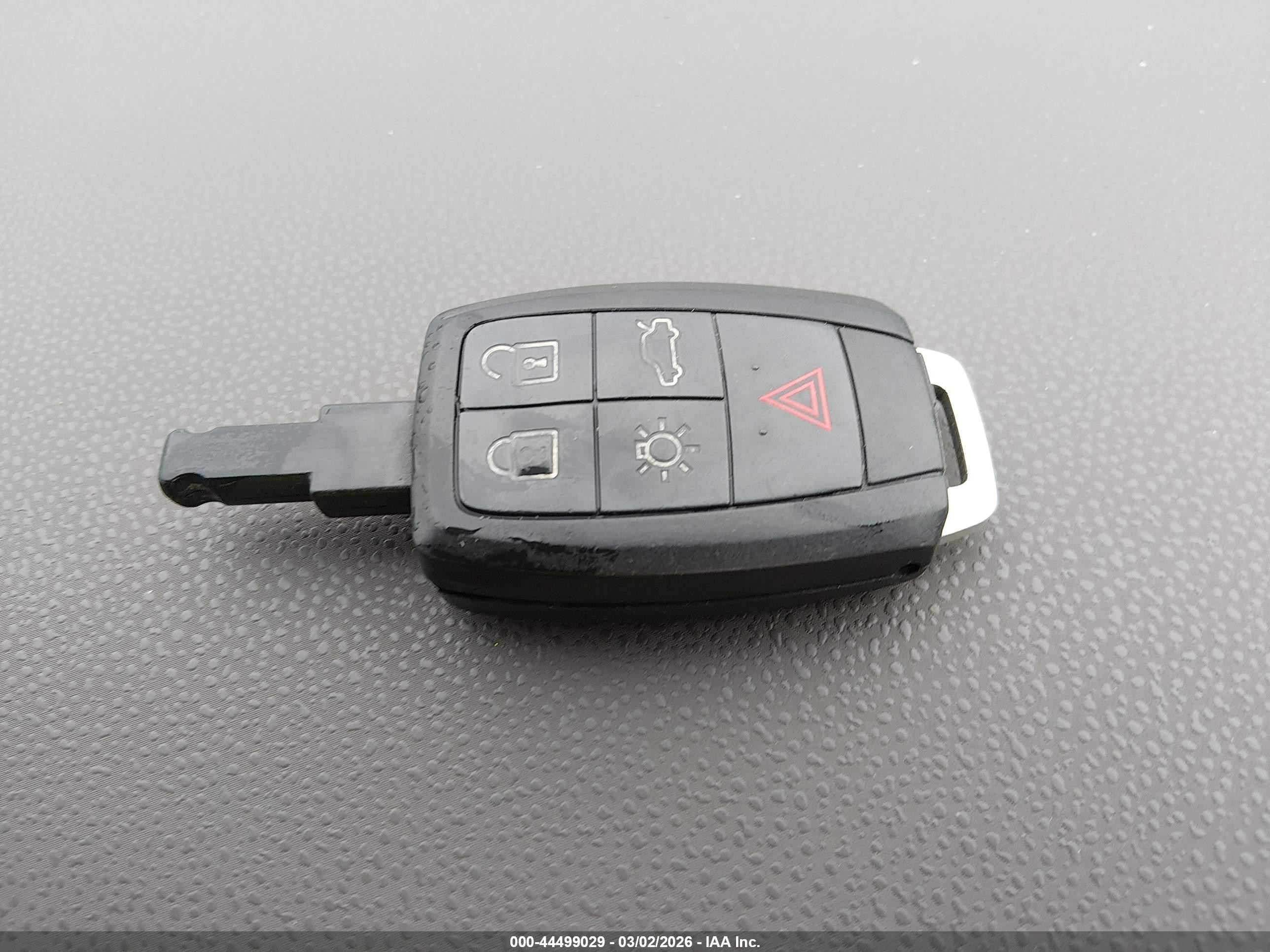 2011 Volvo S40 T5 Dark Blue vin: YV1672MSXB2540664