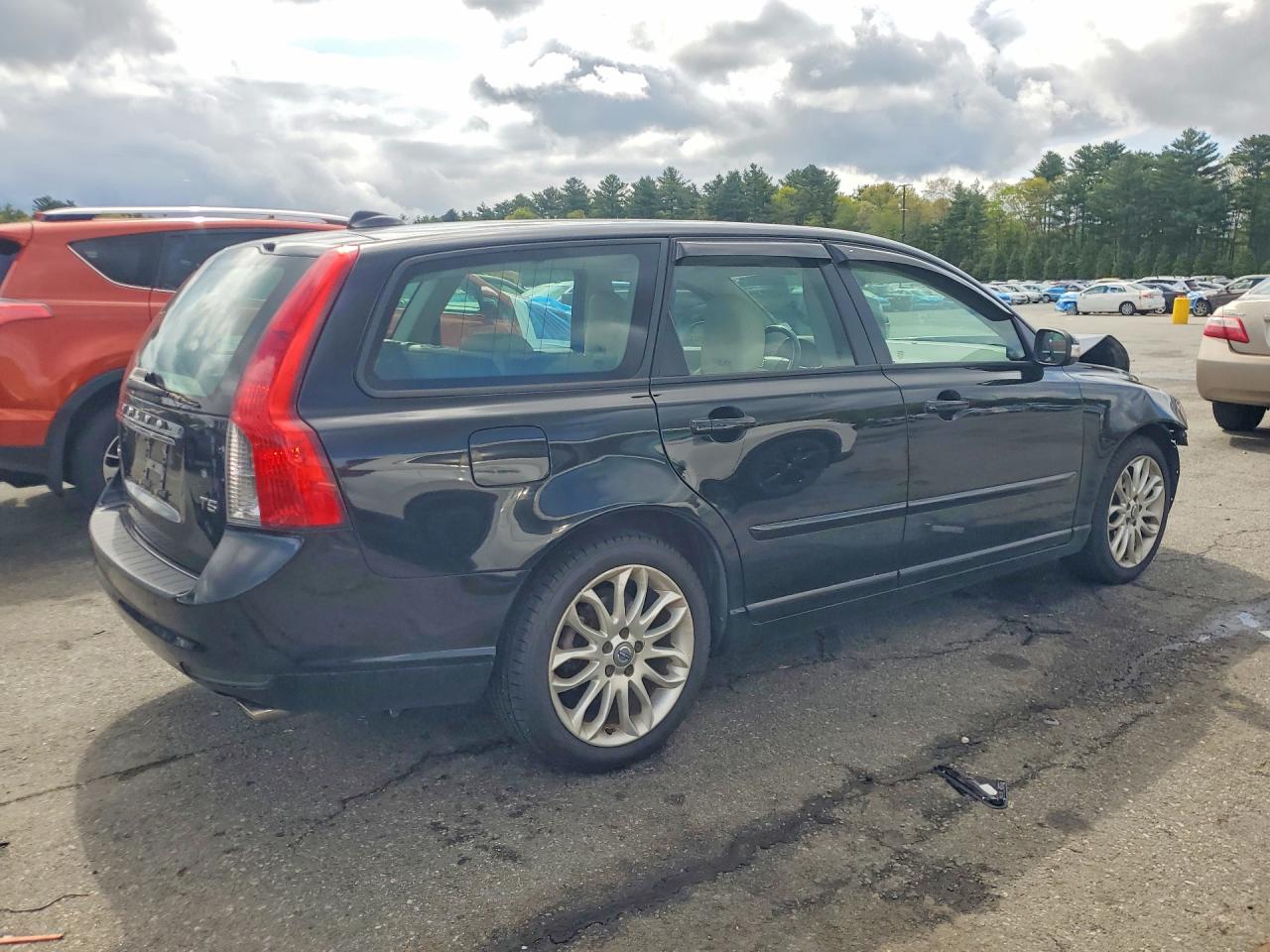 2011 Volvo V50 T5 Black vin: YV1672MW0B2625645