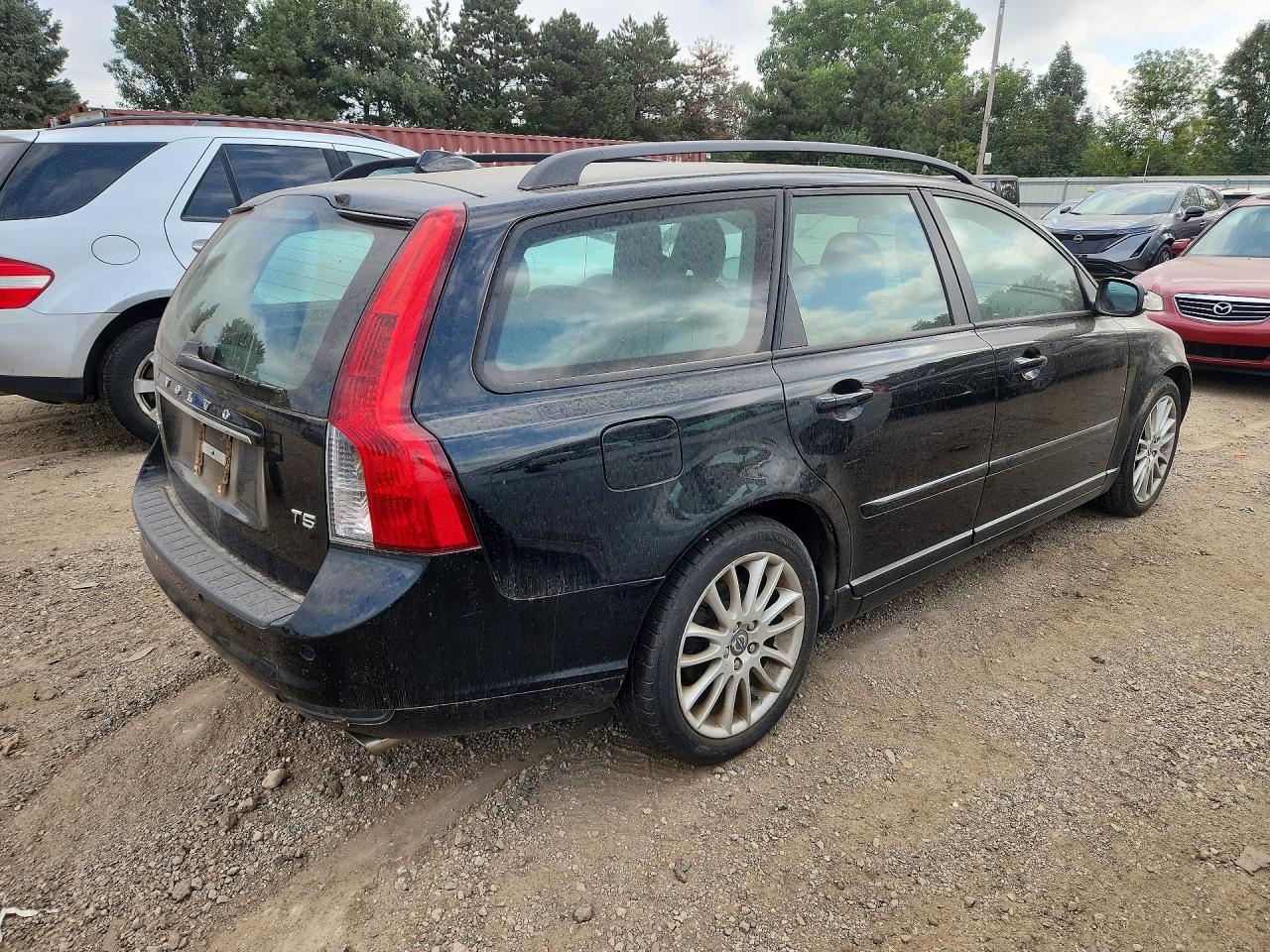2011 Volvo V50 T5 Black vin: YV1672MW6B2606050