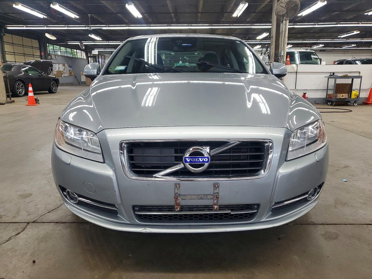 2012 Volvo S80 T6 Silver vin: YV1902AH0C1152960