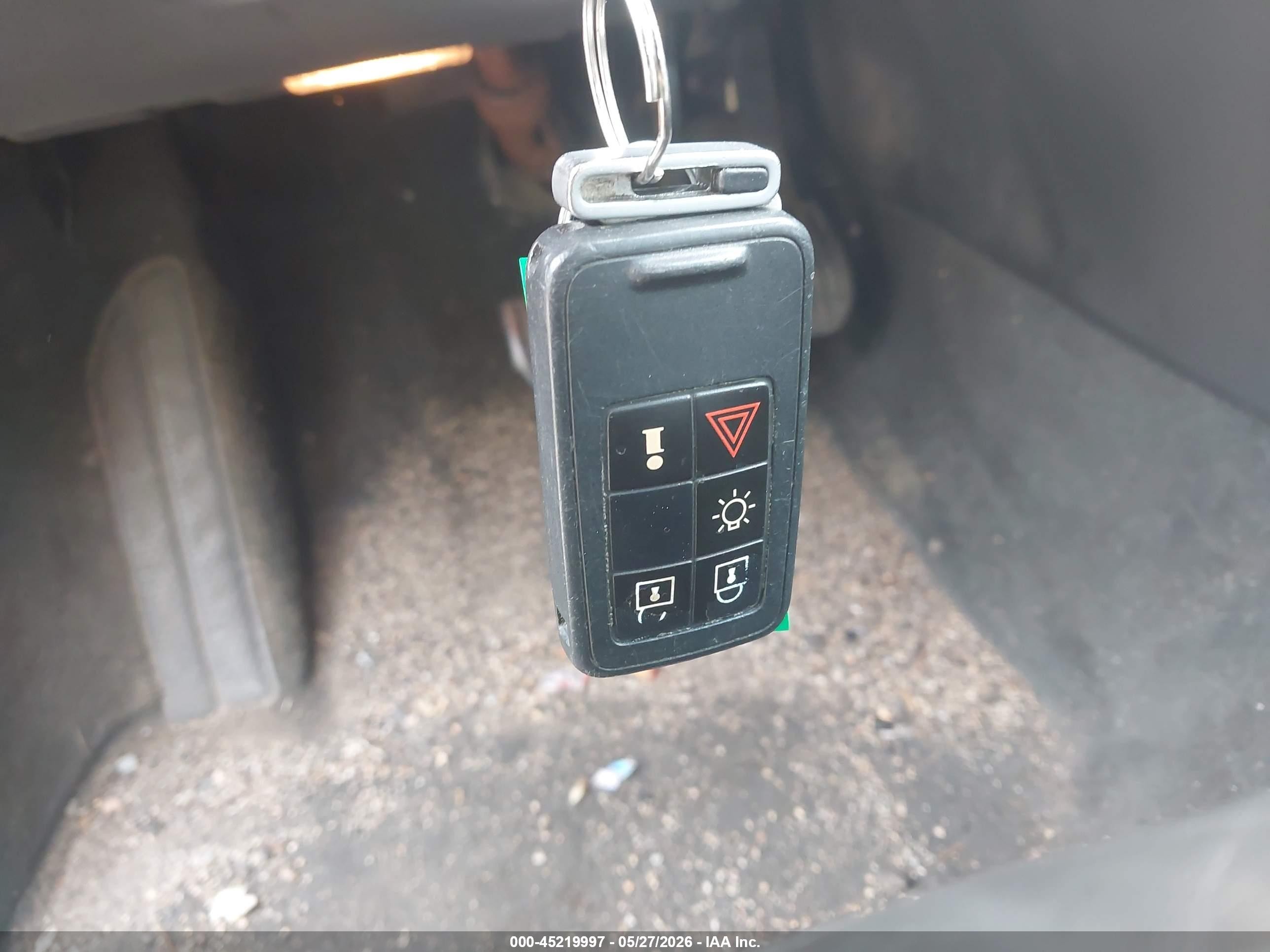 2011 Volvo S80 T6 Серебряный vin: YV1902AH4B1146027