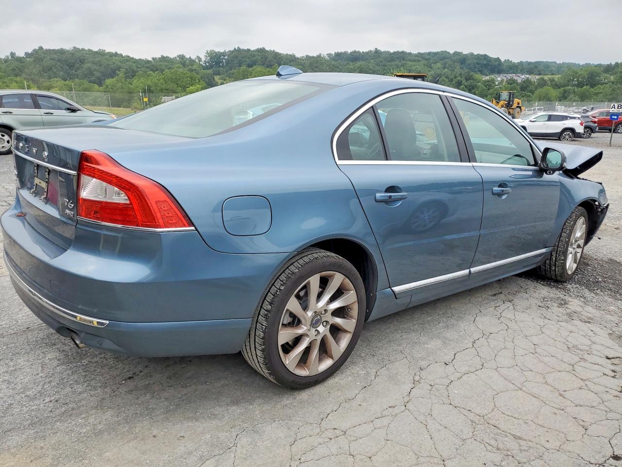 2014 Volvo S80 T6 Blue vin: YV1902AH7E1178961