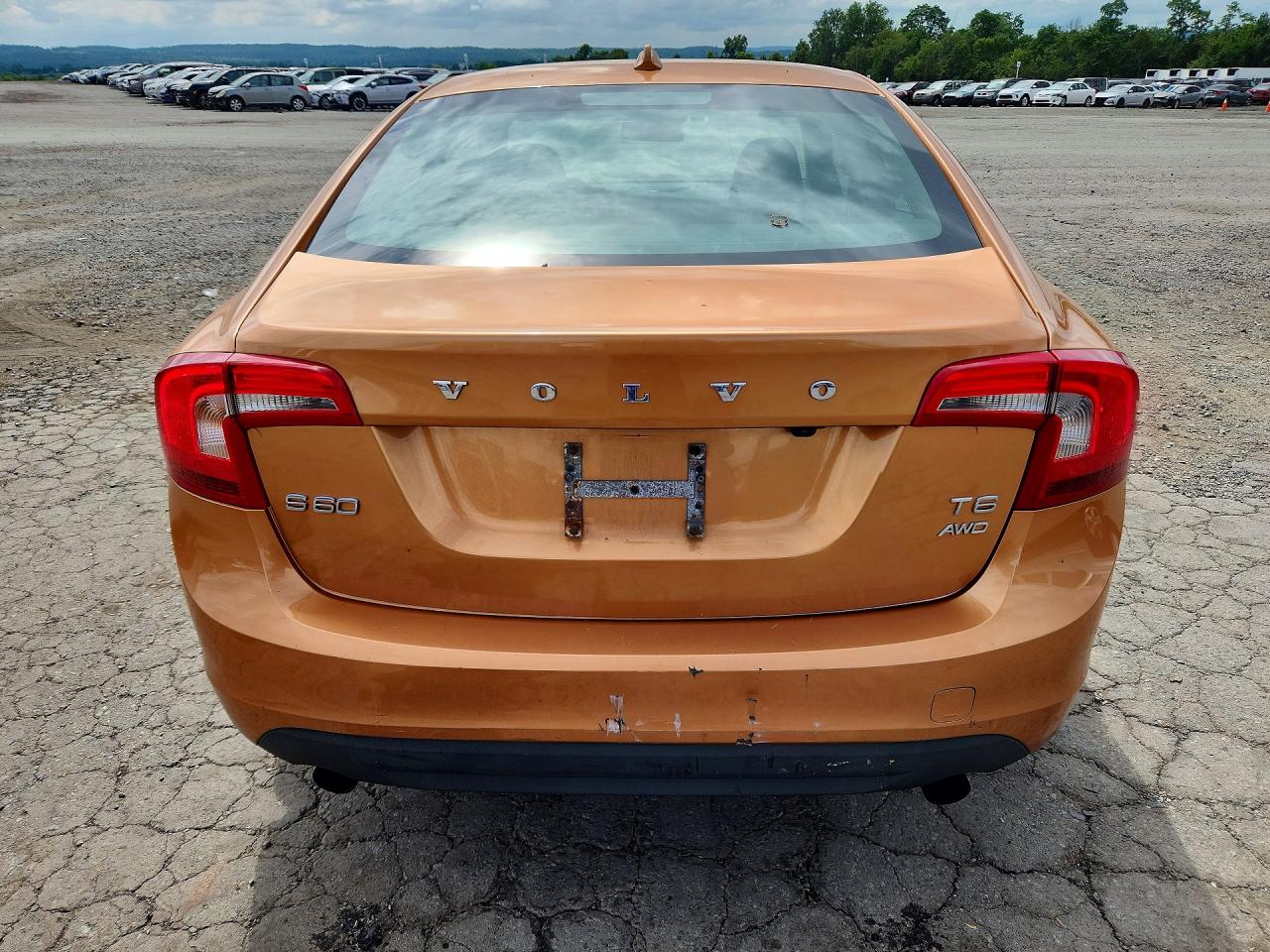 2011 Volvo S60 T6 Orange vin: YV1902FH0B2007855