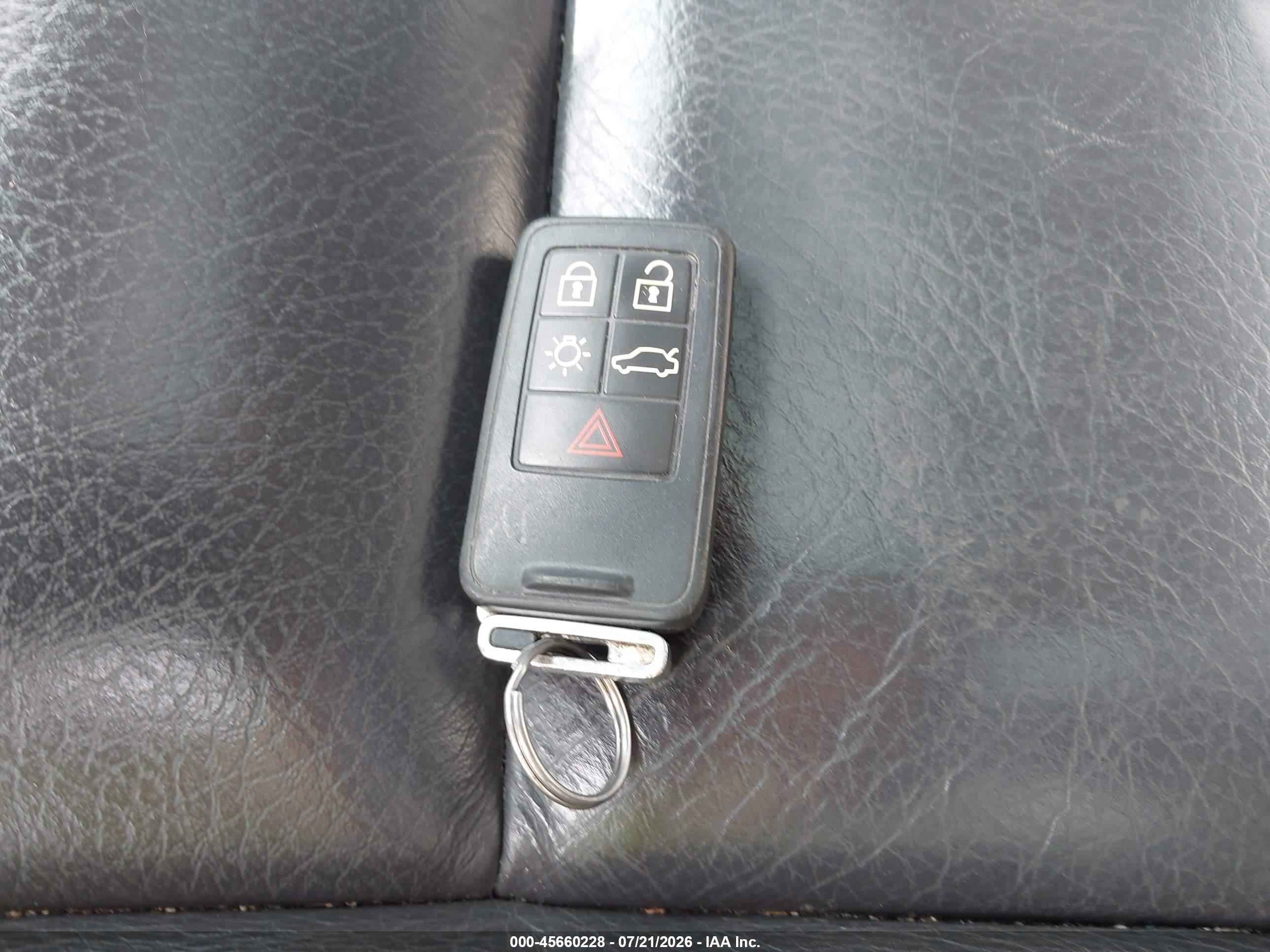 2012 Volvo S60 T6 Красный vin: YV1902FH0C2077843