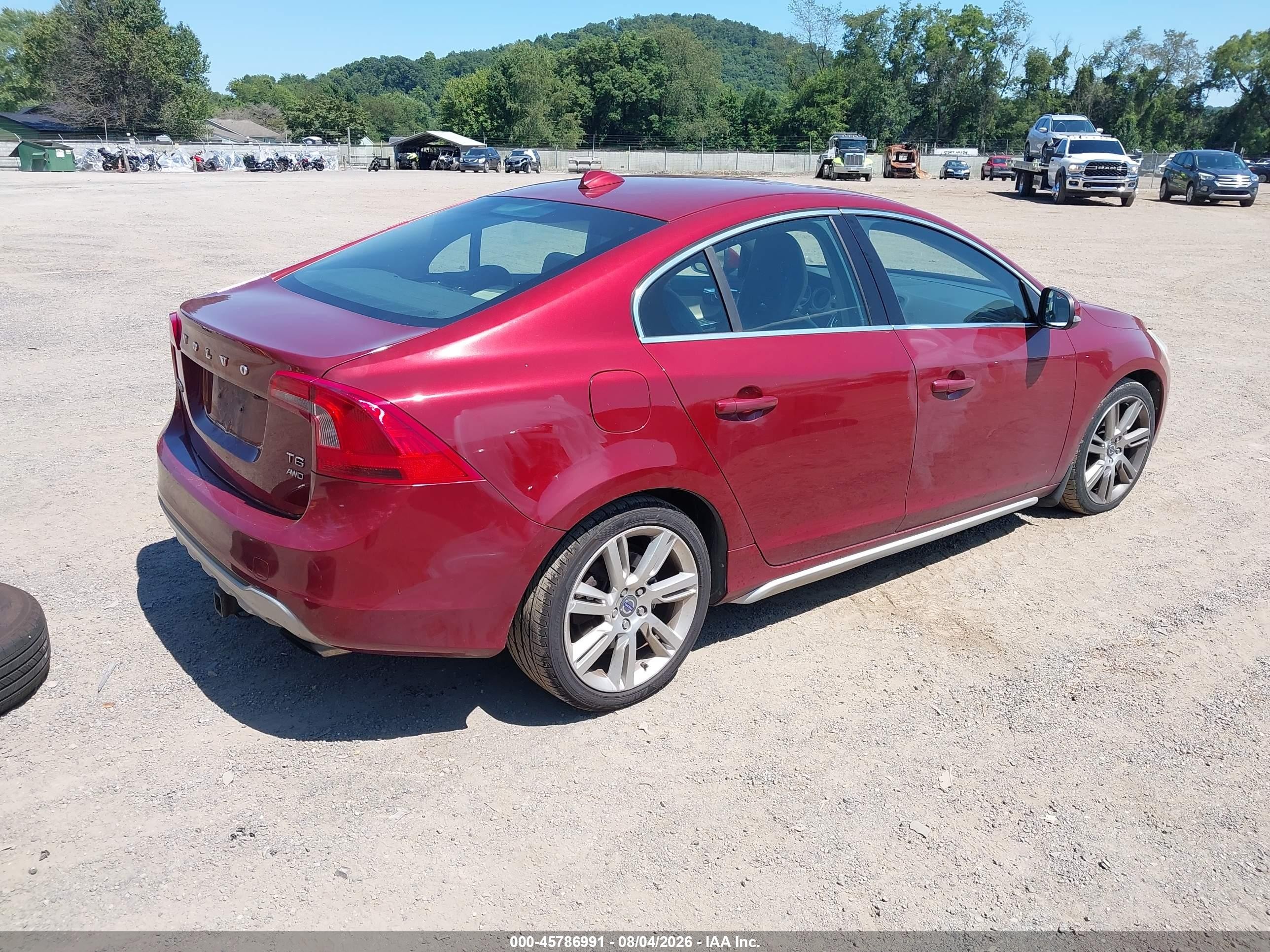 2012 Volvo S60 T6 Red vin: YV1902FH0C2098479