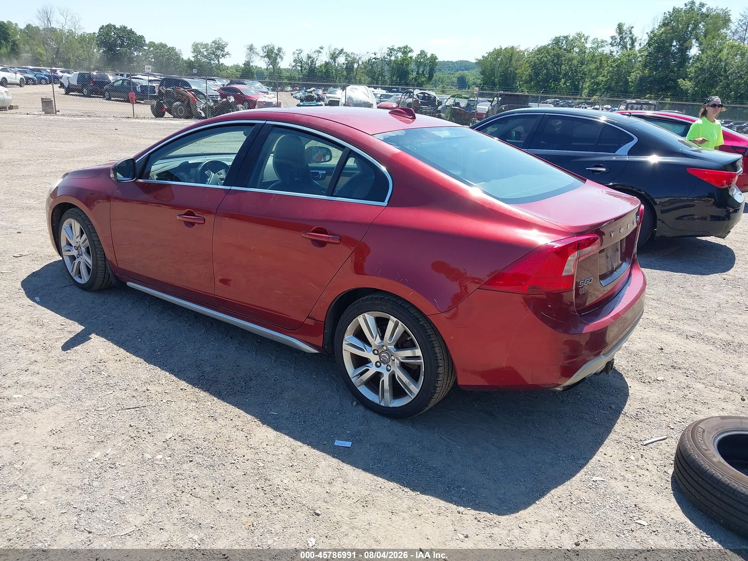 2012 Volvo S60 T6 Red vin: YV1902FH0C2098479