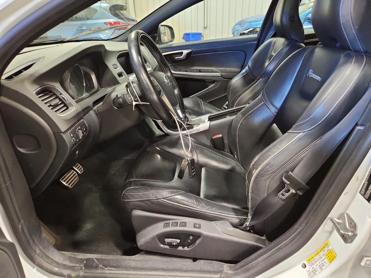2014 Volvo S60 T6 White vin: YV1902FH0E1294110