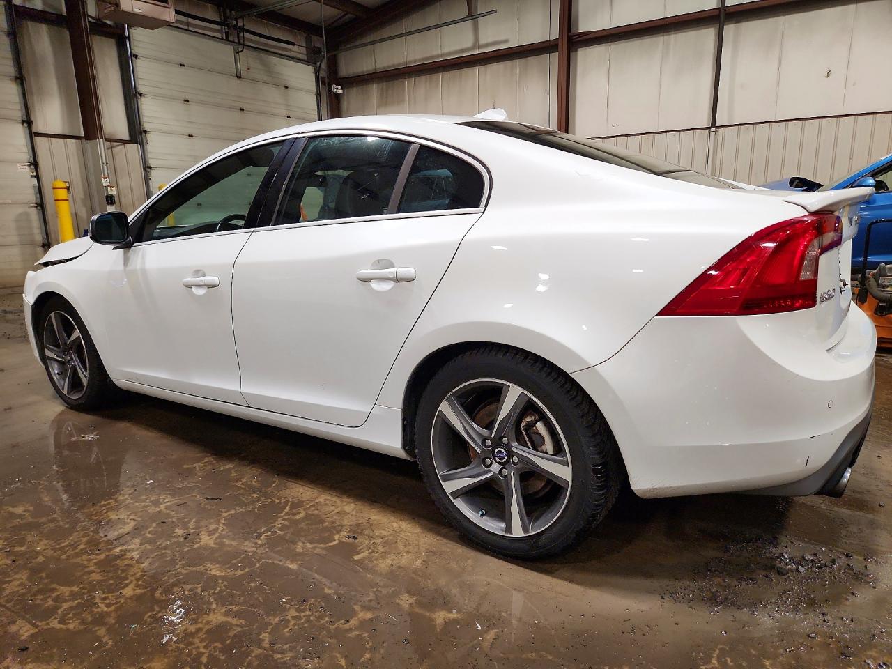 2014 Volvo S60 T6 White vin: YV1902FH0E1294110