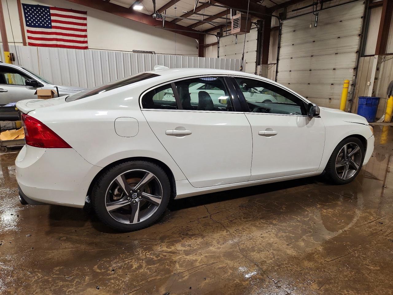 2014 Volvo S60 T6 White vin: YV1902FH0E1294110