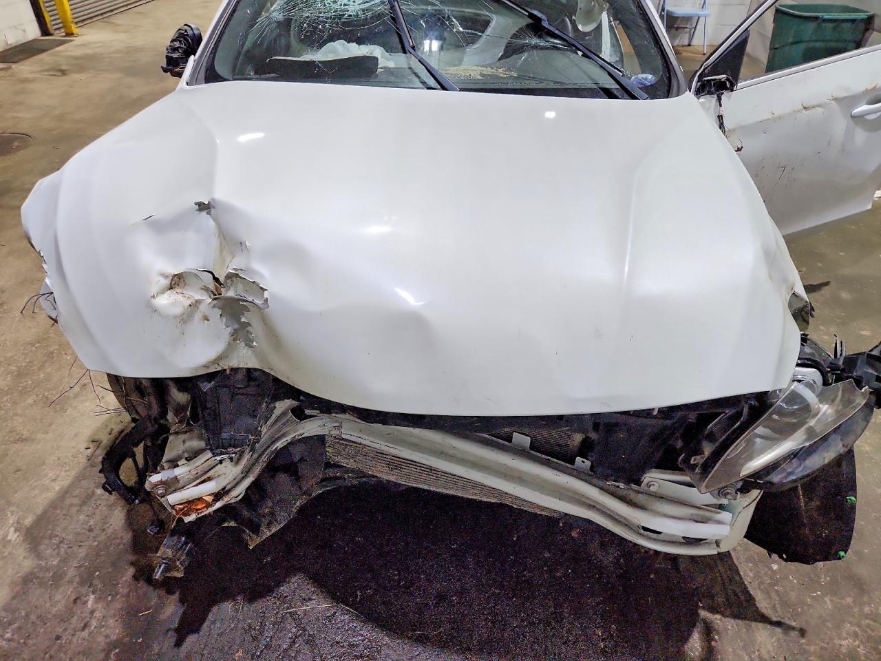 2014 Volvo S60 T6 Белый vin: YV1902FH0E2297132