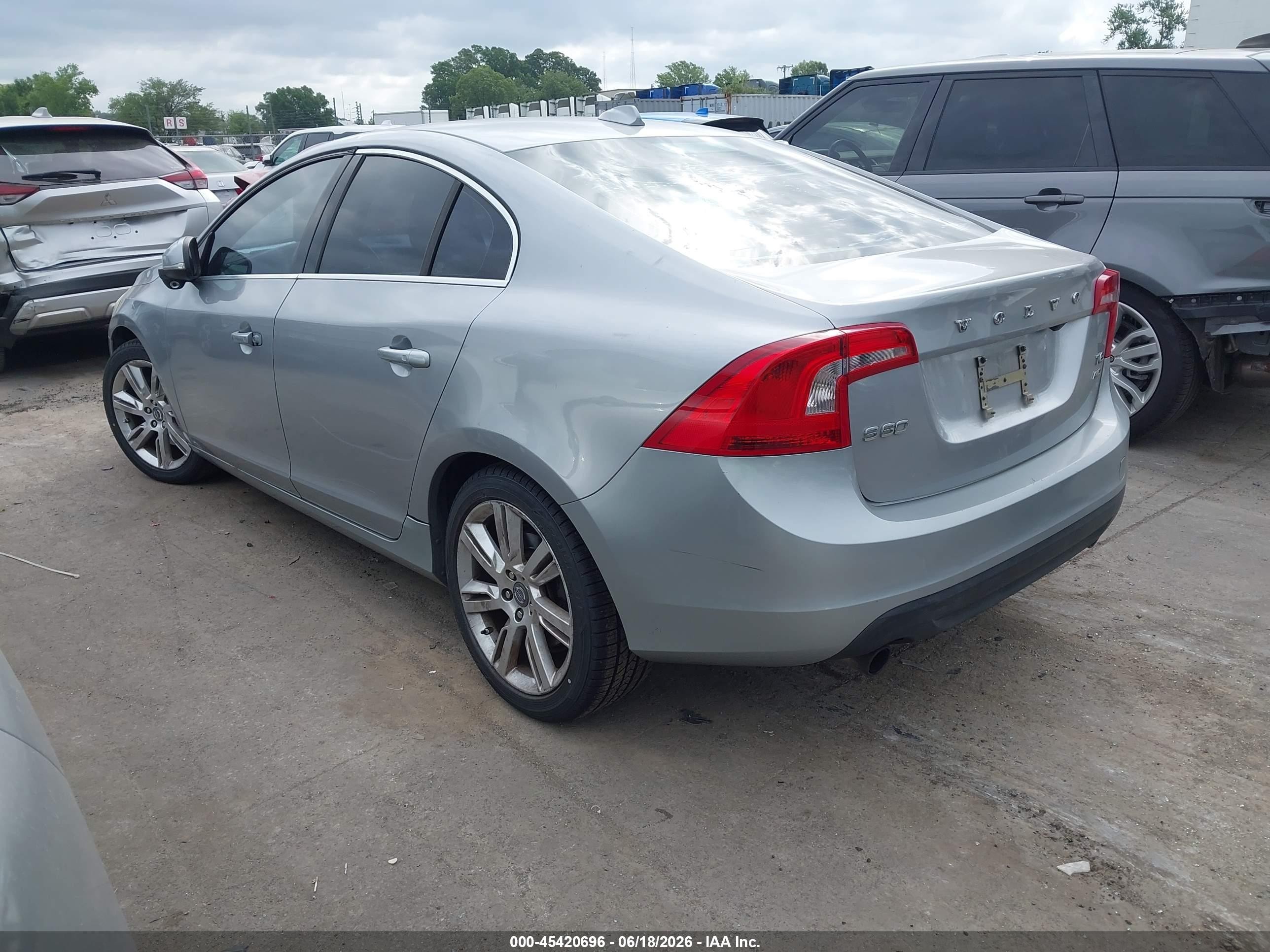 2012 Volvo S60 T6 Silver vin: YV1902FH3C2055416