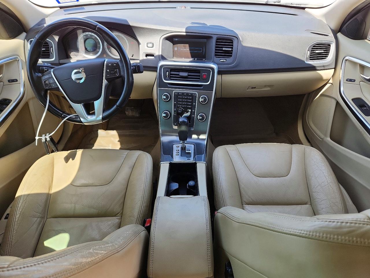 2011 Volvo S60 T6 White vin: YV1902FH5B2017328