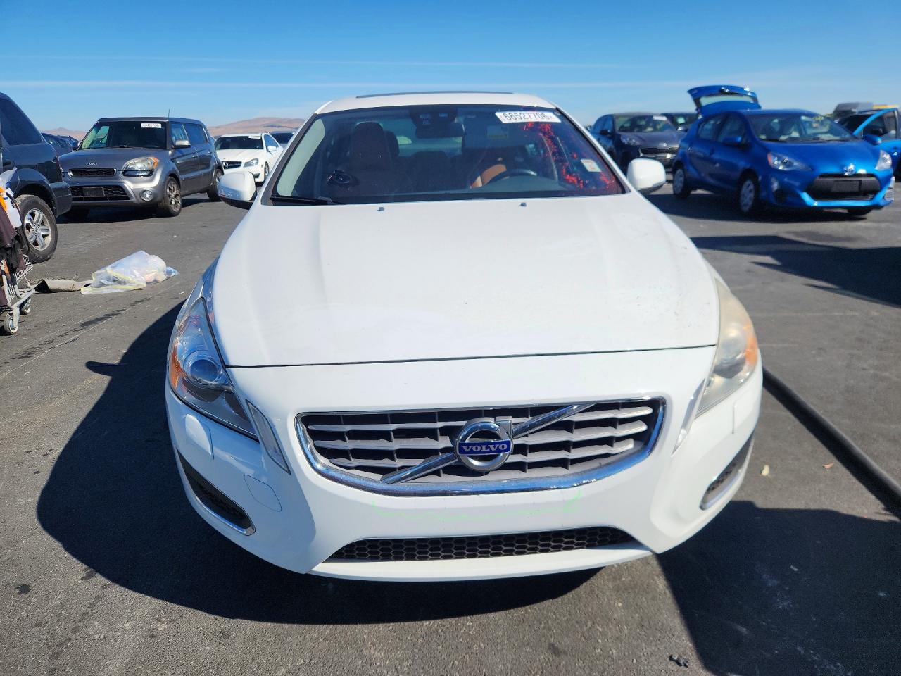2011 Volvo S60 T6 White vin: YV1902FH6B2012851
