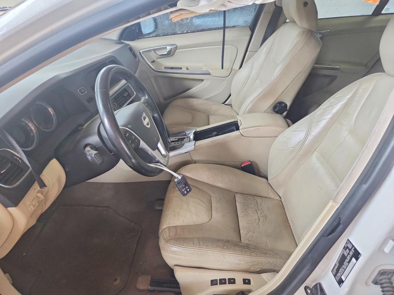 2011 Volvo S60 T6 White vin: YV1902FH6B2017273