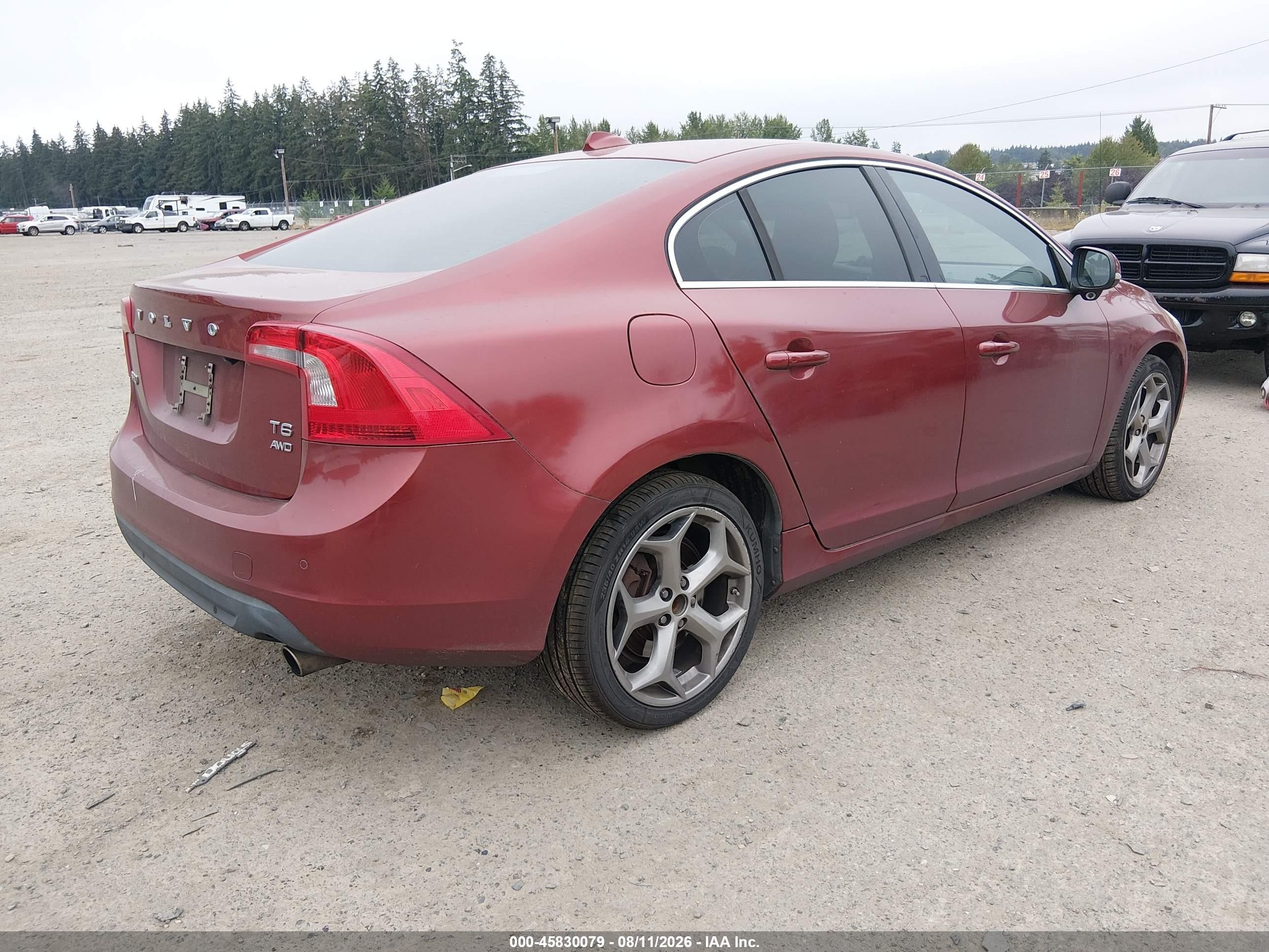 2011 Volvo S60 T6 (retail Only)/w/moonroof Красный vin: YV1902FH7B2000921