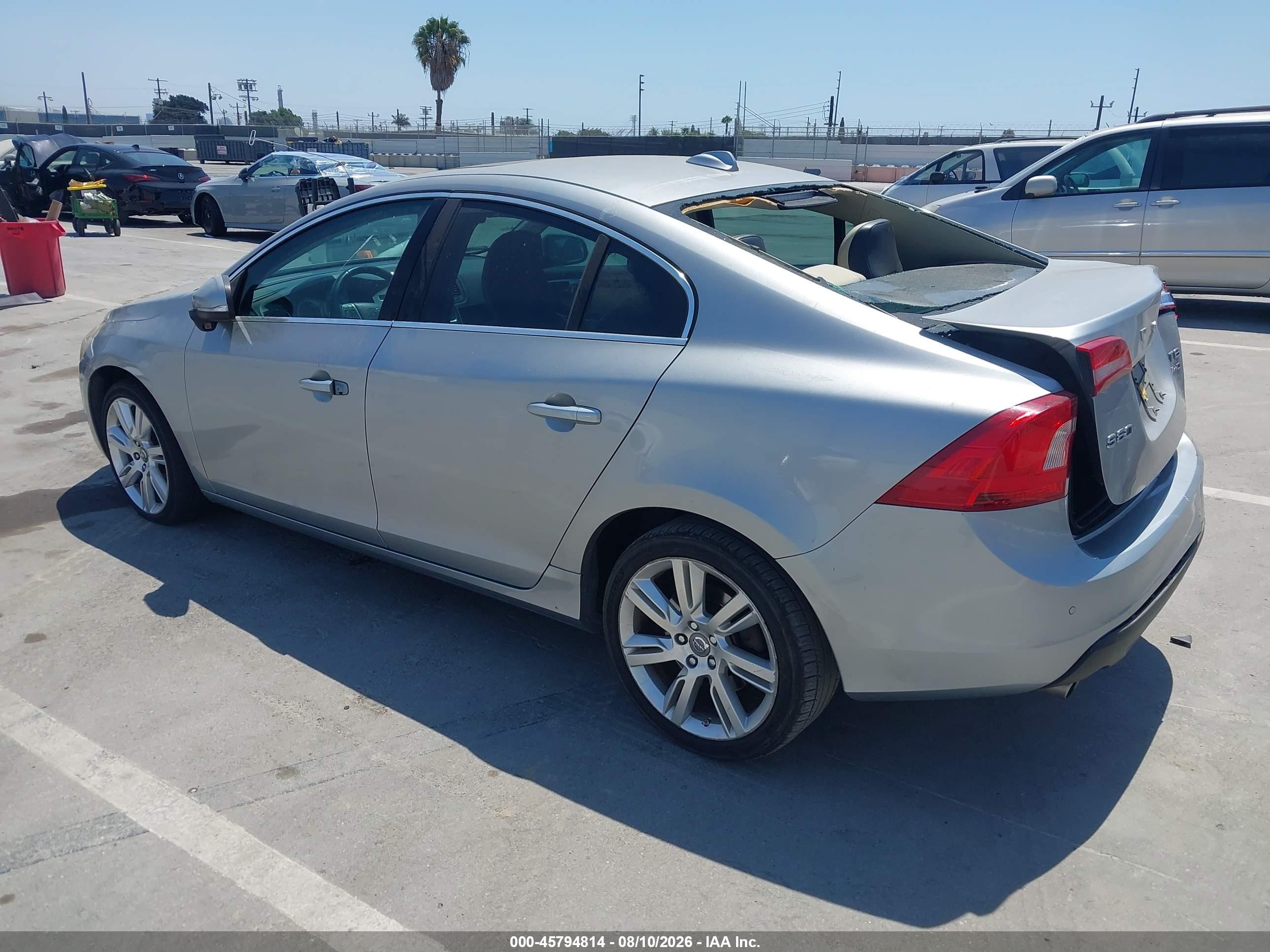 2012 Volvo S60 T6 Silver vin: YV1902FH7C2038909
