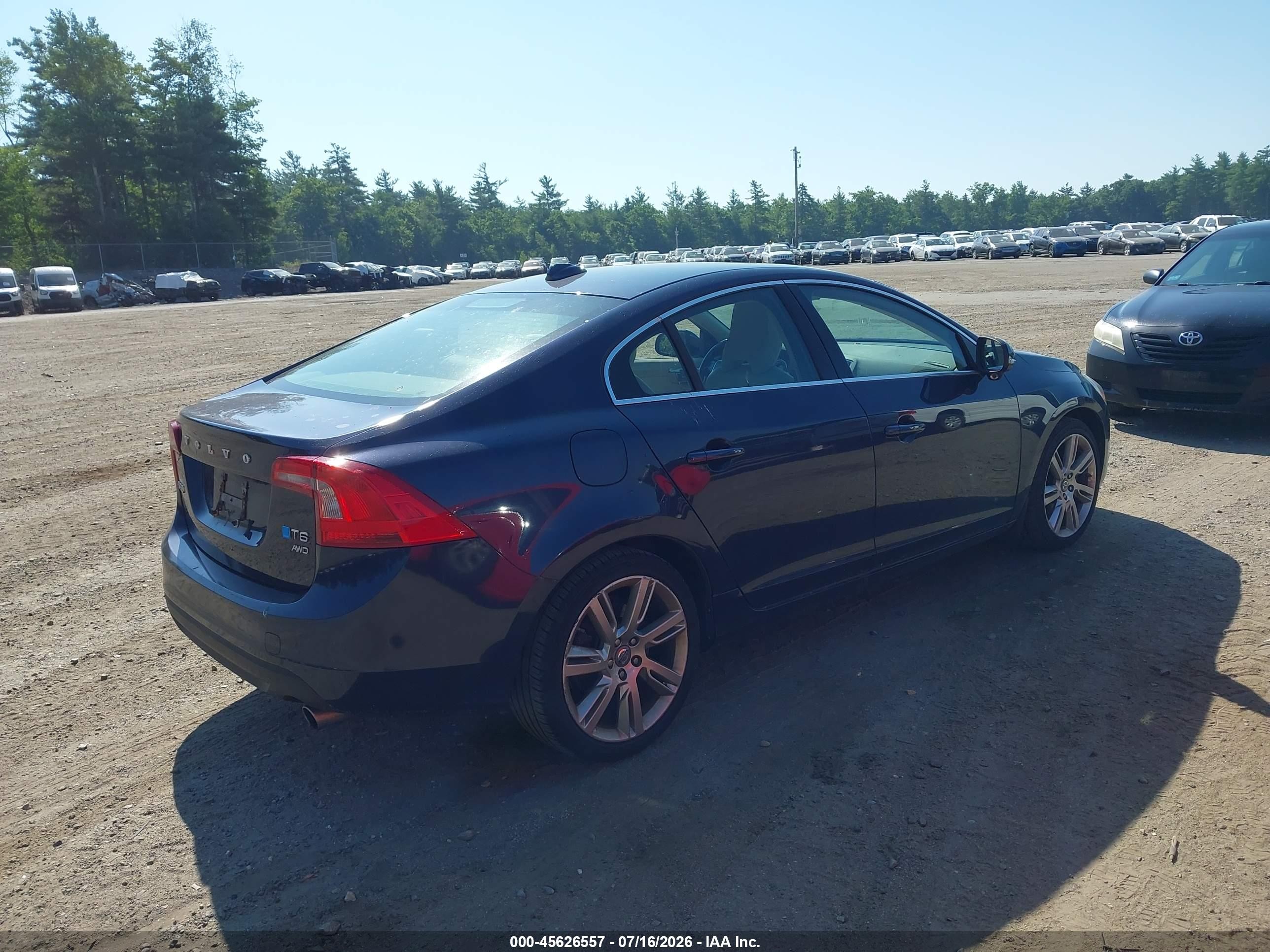 2012 Volvo S60 T6/t6 R-design/t6 W/moonroof Black vin: YV1902FH7C2128173
