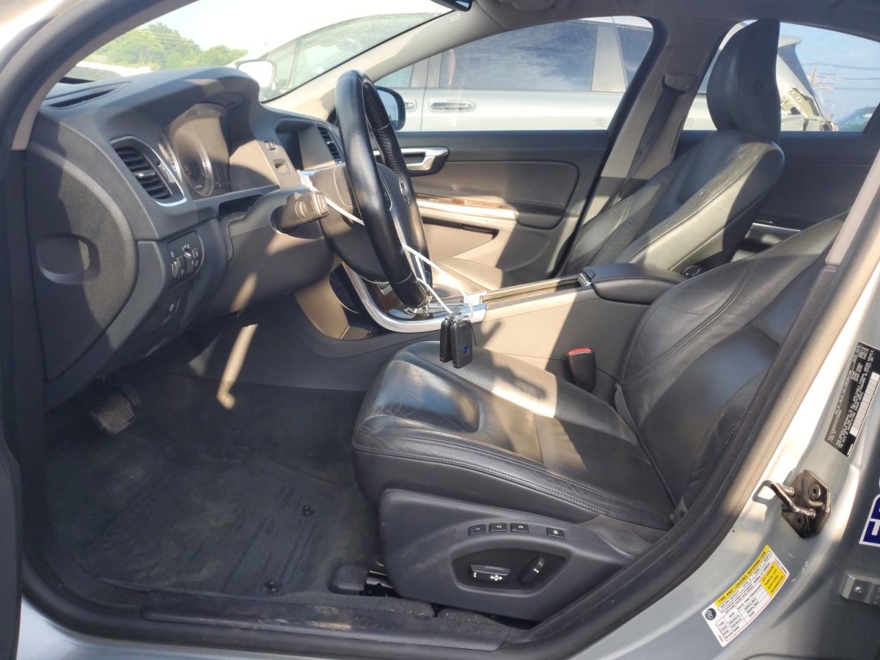 2012 Volvo S60 T6 Серебряный vin: YV1902FH7C2138363