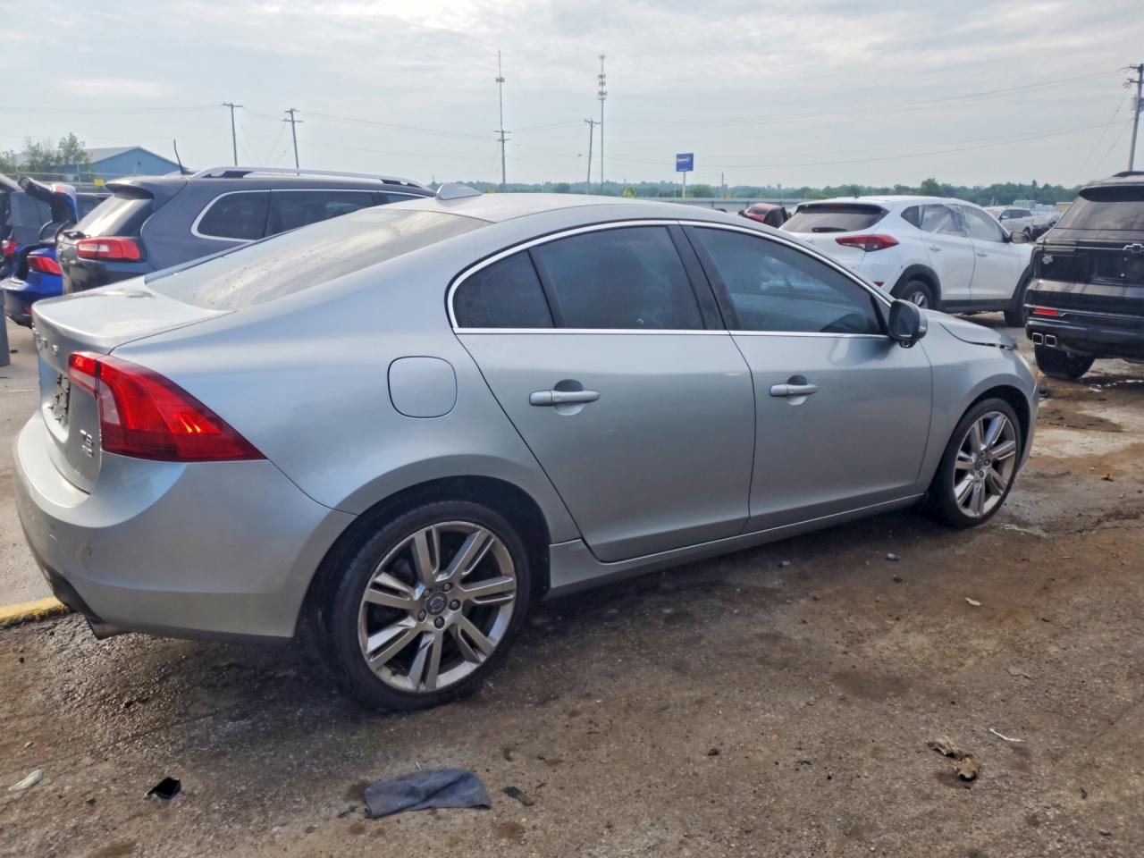 2012 Volvo S60 T6 Серебряный vin: YV1902FH7C2138363