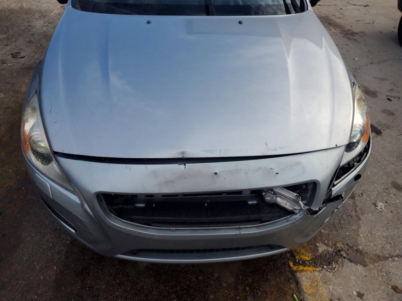 2012 Volvo S60 T6 Серебряный vin: YV1902FH7C2138363