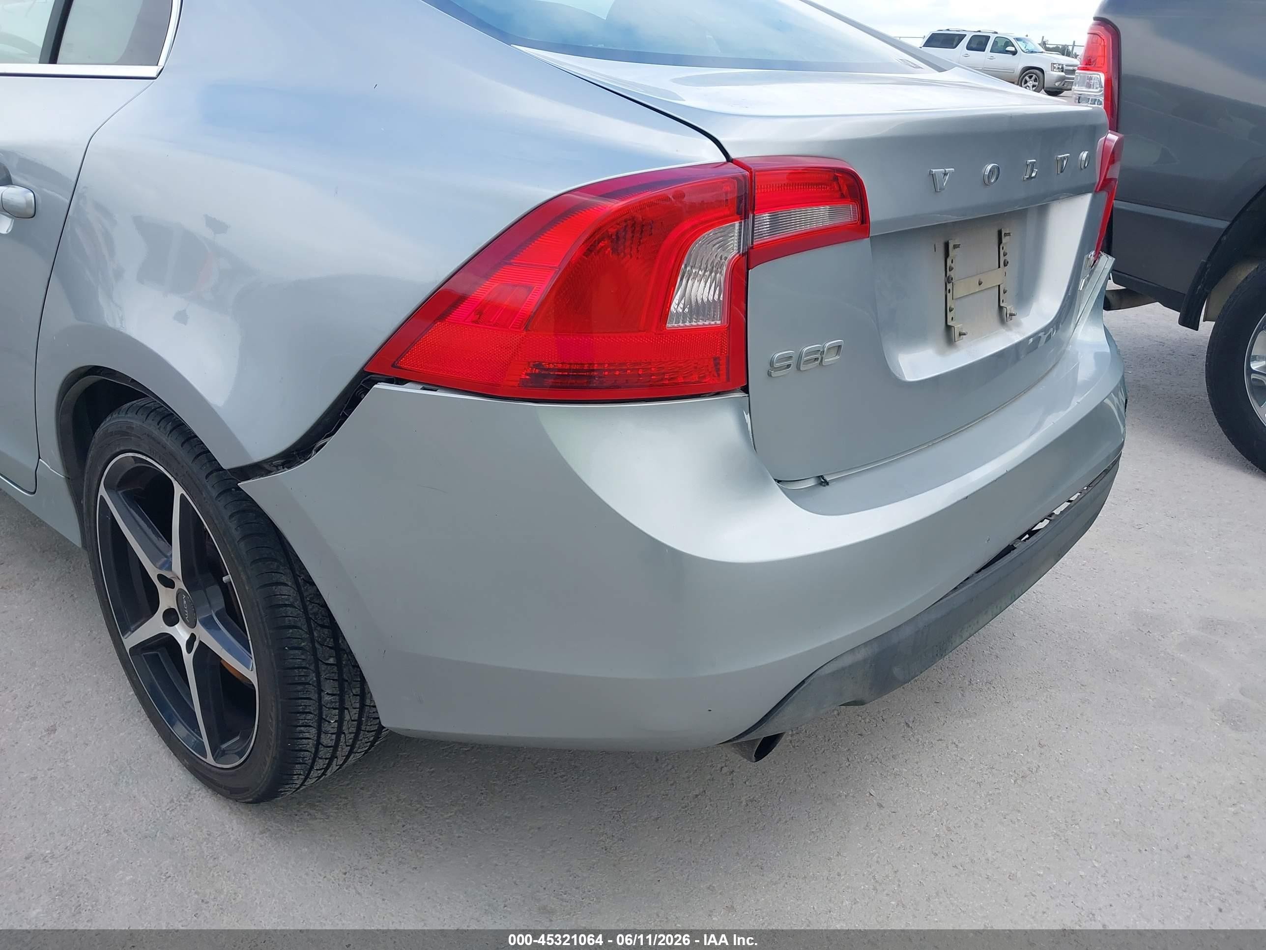 2012 Volvo S60 T6 Gray vin: YV1902FH7C2140209