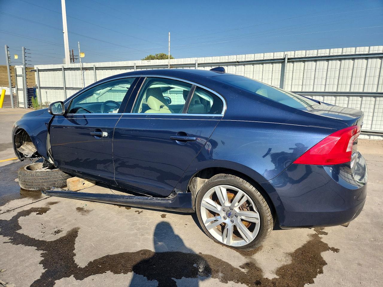 2011 Volvo S60 T6 Синий vin: YV1902FH8B2013743