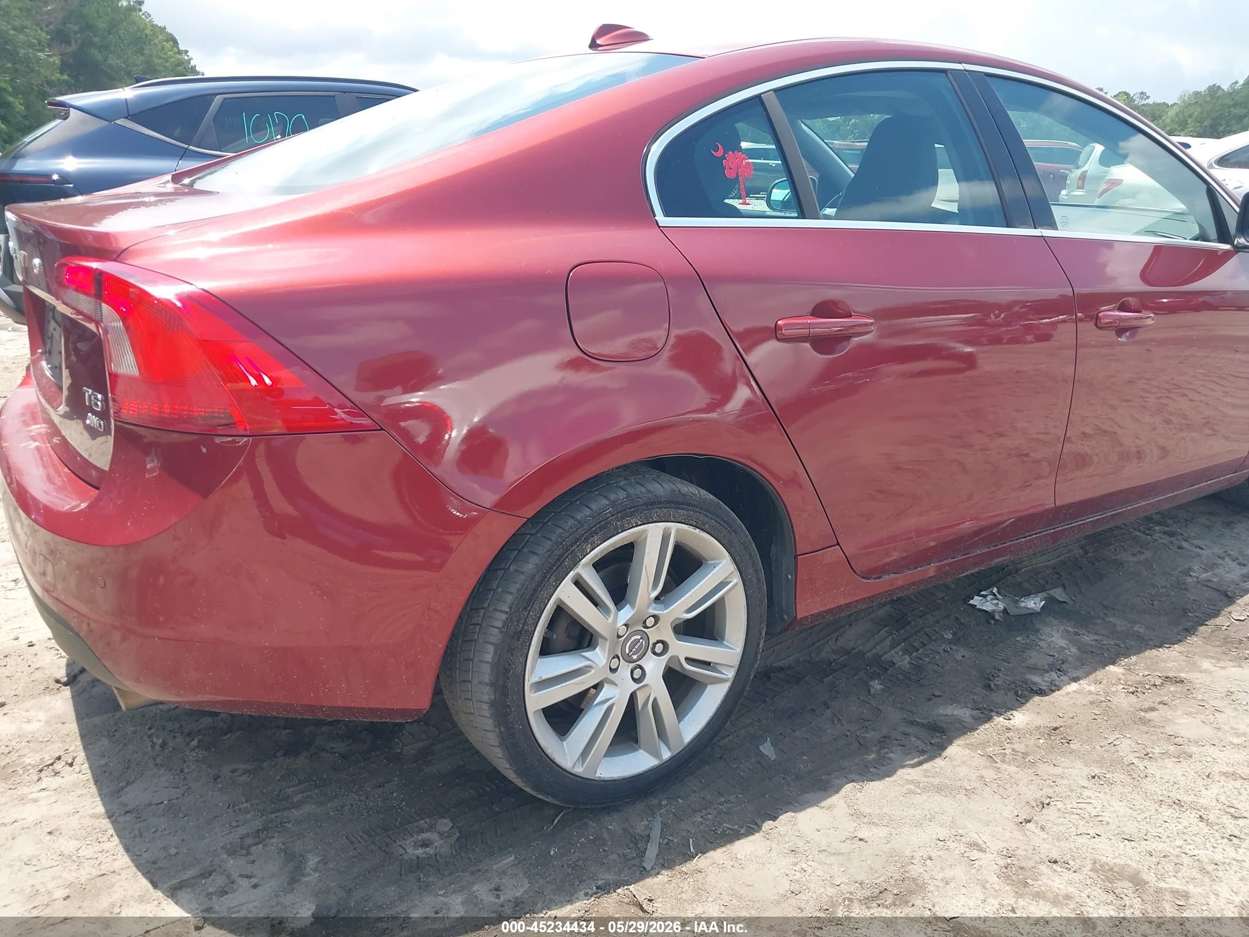 2012 Volvo S60 T6/t6 R-design Burgundy vin: YV1902FH8C2057629