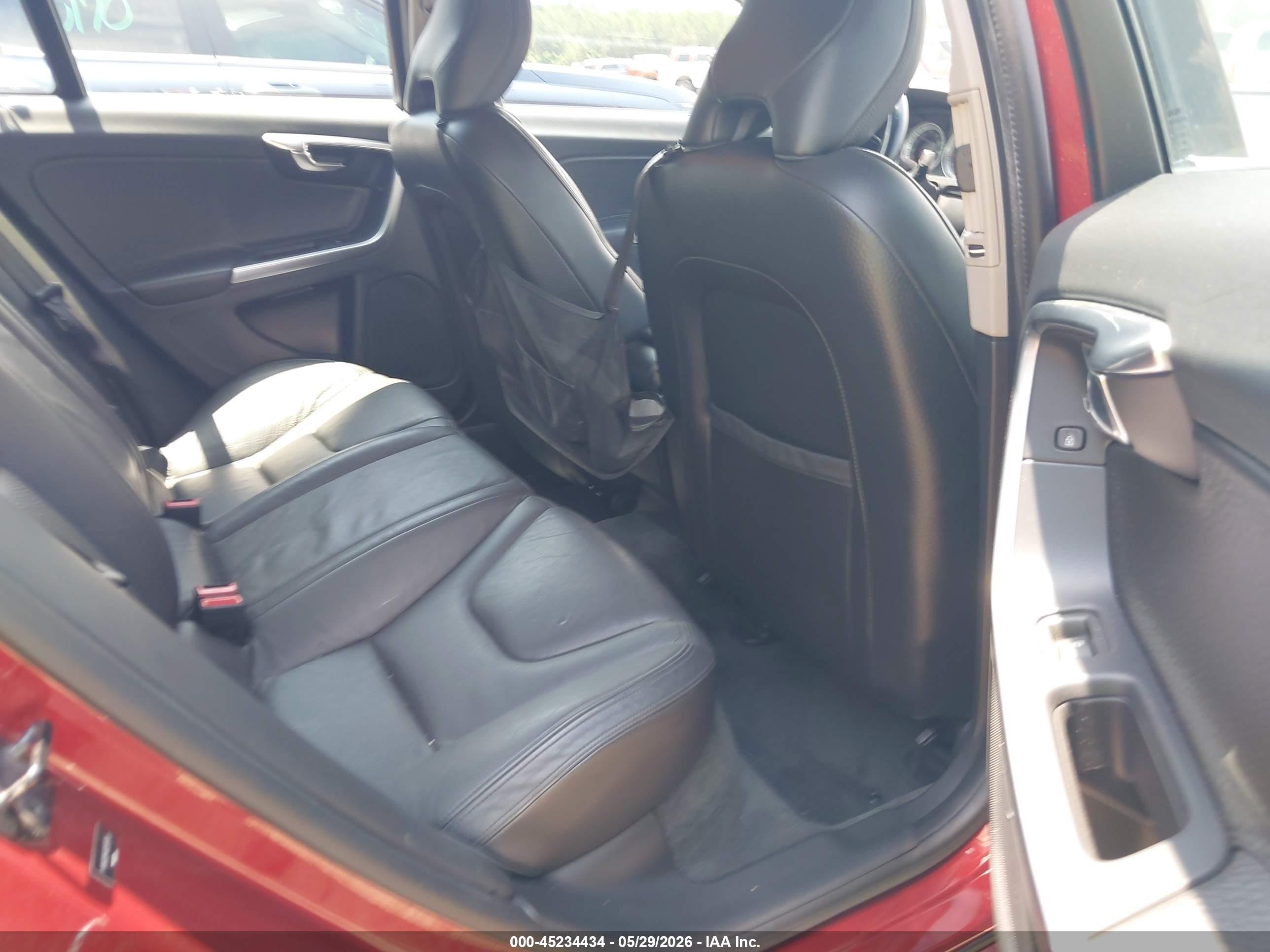 2012 Volvo S60 T6/t6 R-design Burgundy vin: YV1902FH8C2057629