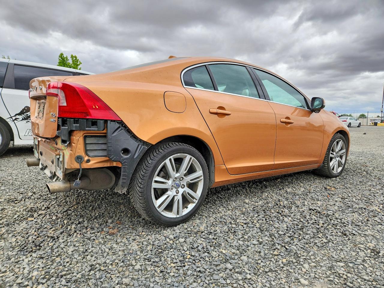 2013 Volvo S60 T6 Orange vin: YV1902FH8D2170577