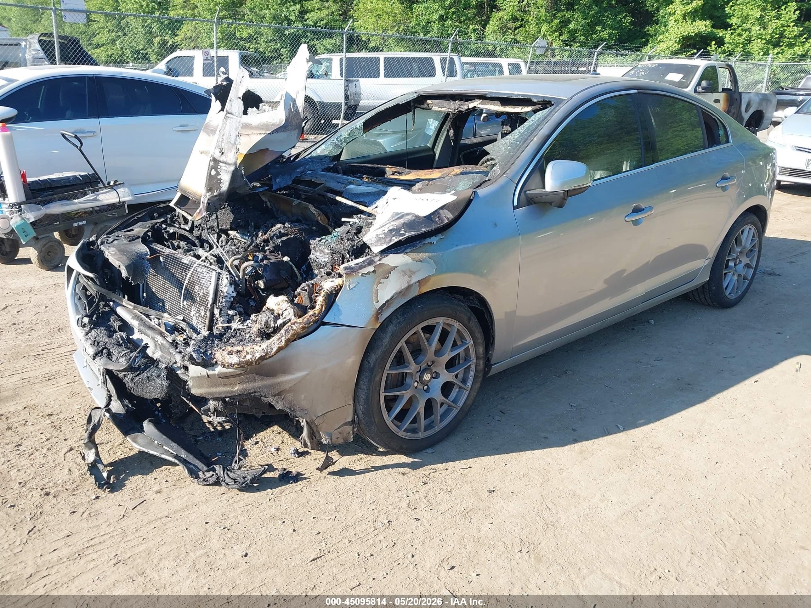 2012 Volvo S60 T6 Silver vin: YV1902FH9C2081955