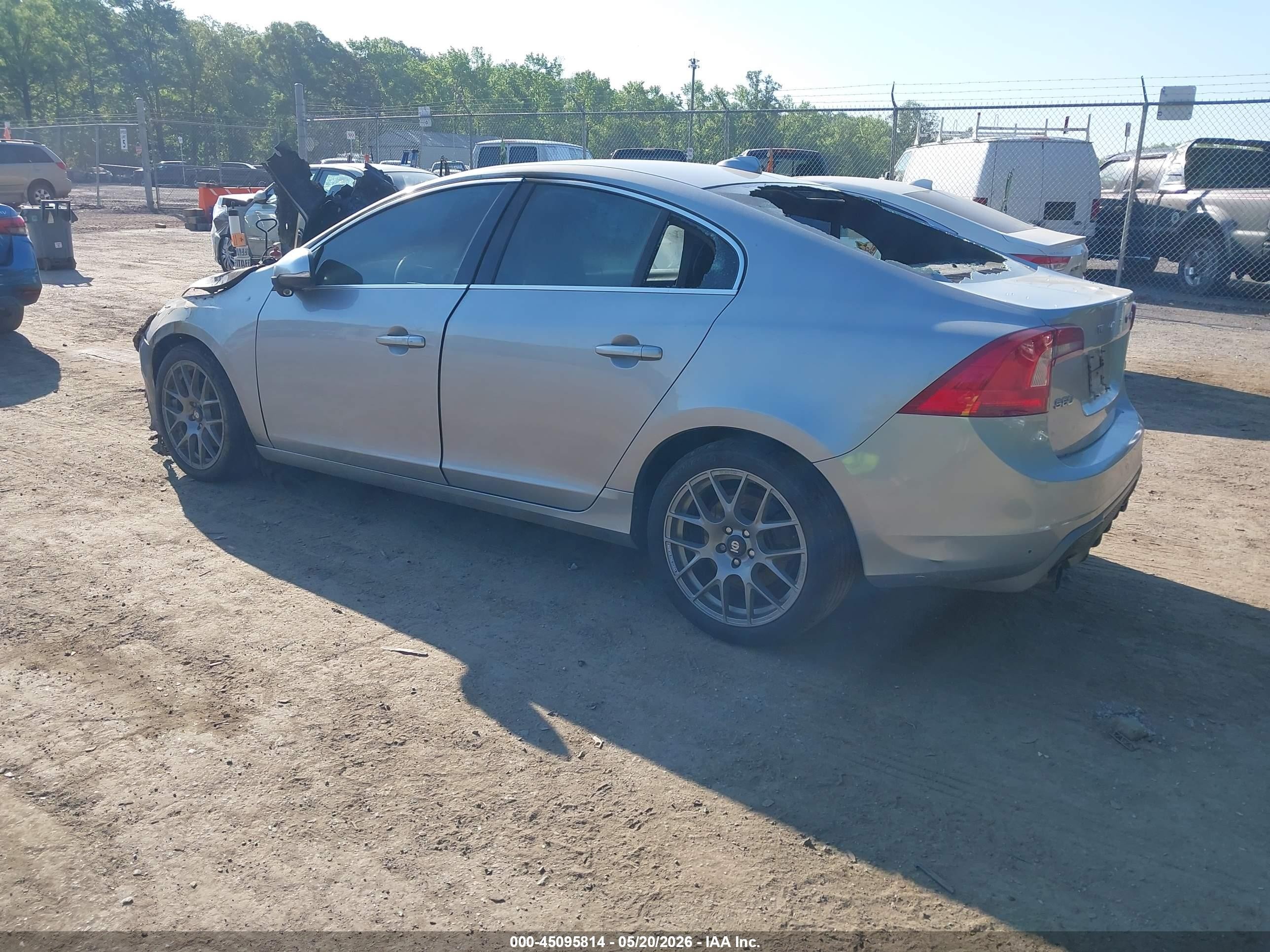 2012 Volvo S60 T6 Silver vin: YV1902FH9C2081955