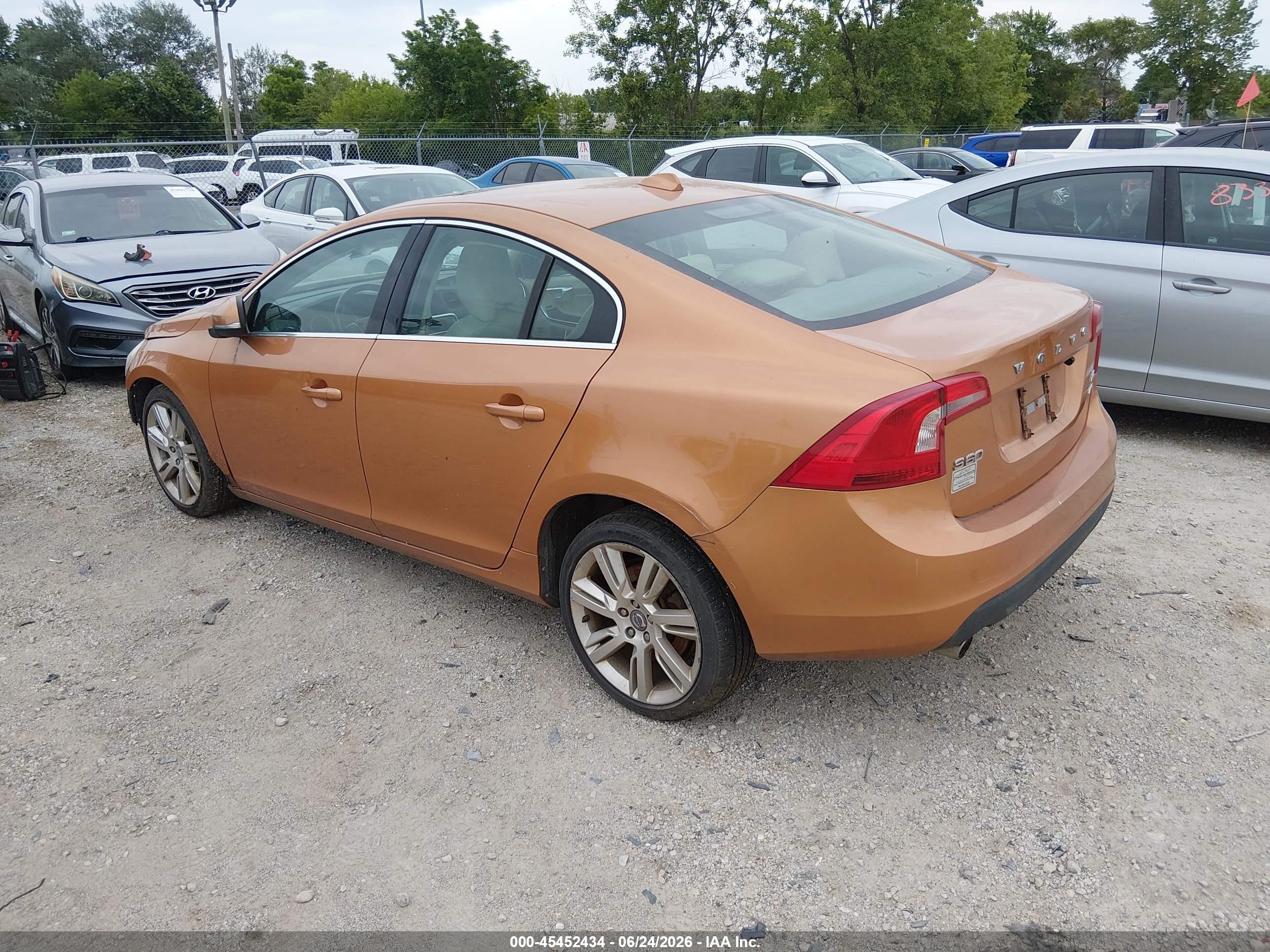 2011 Volvo S60 T6 Orange vin: YV1902FHXB2016496