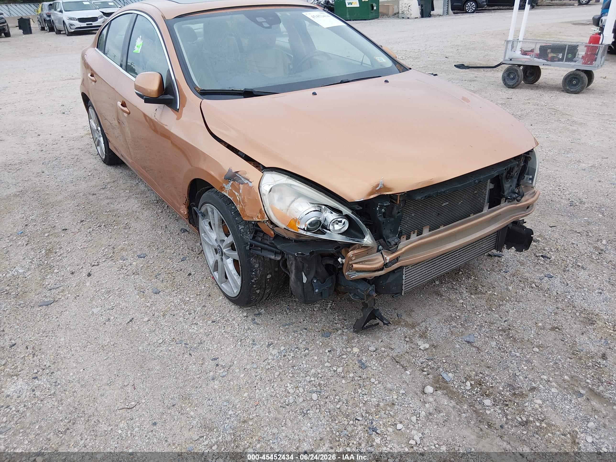 2011 Volvo S60 T6 Orange vin: YV1902FHXB2016496