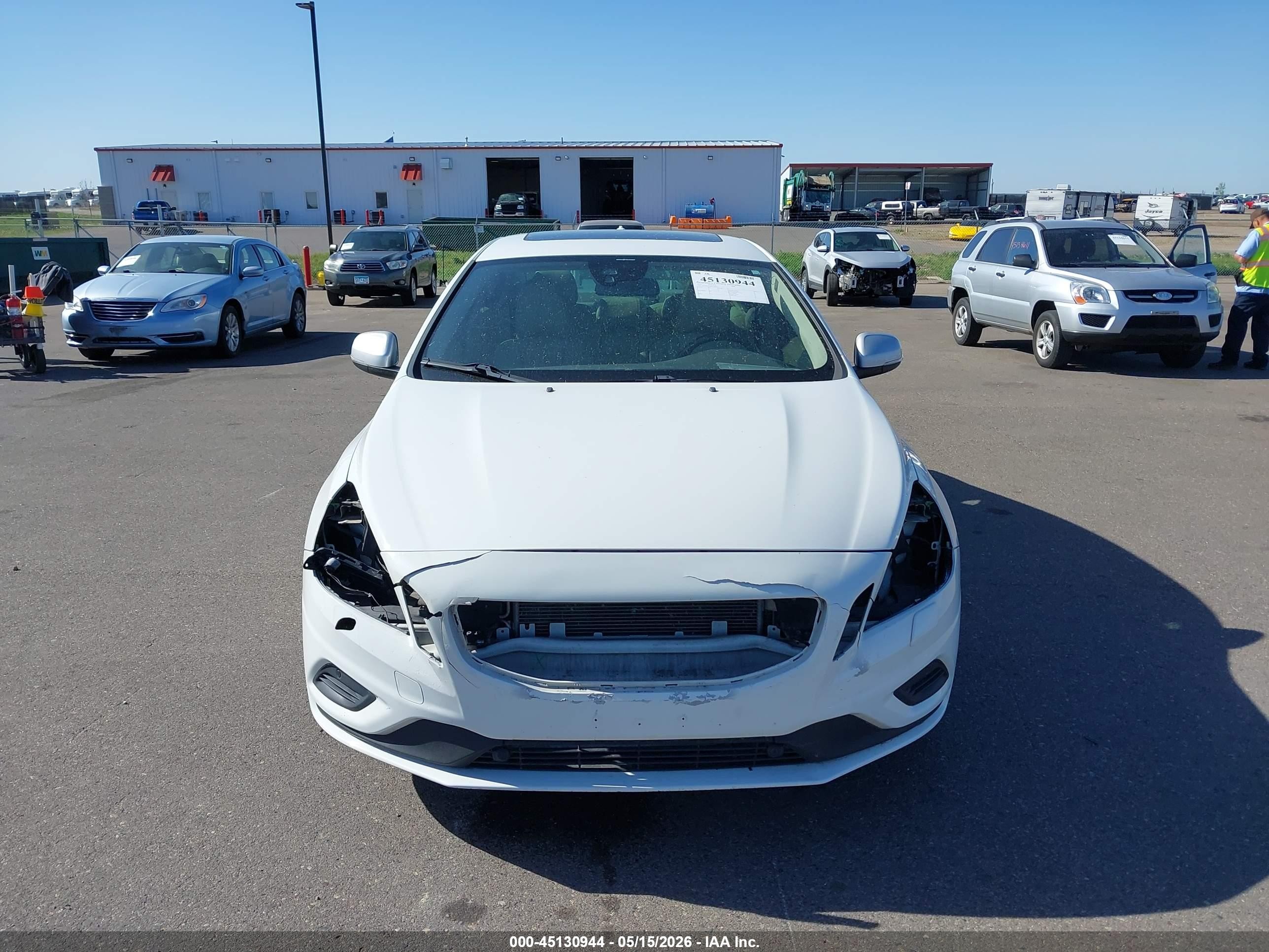 2013 Volvo S60 T6 White vin: YV1902FHXD2173805