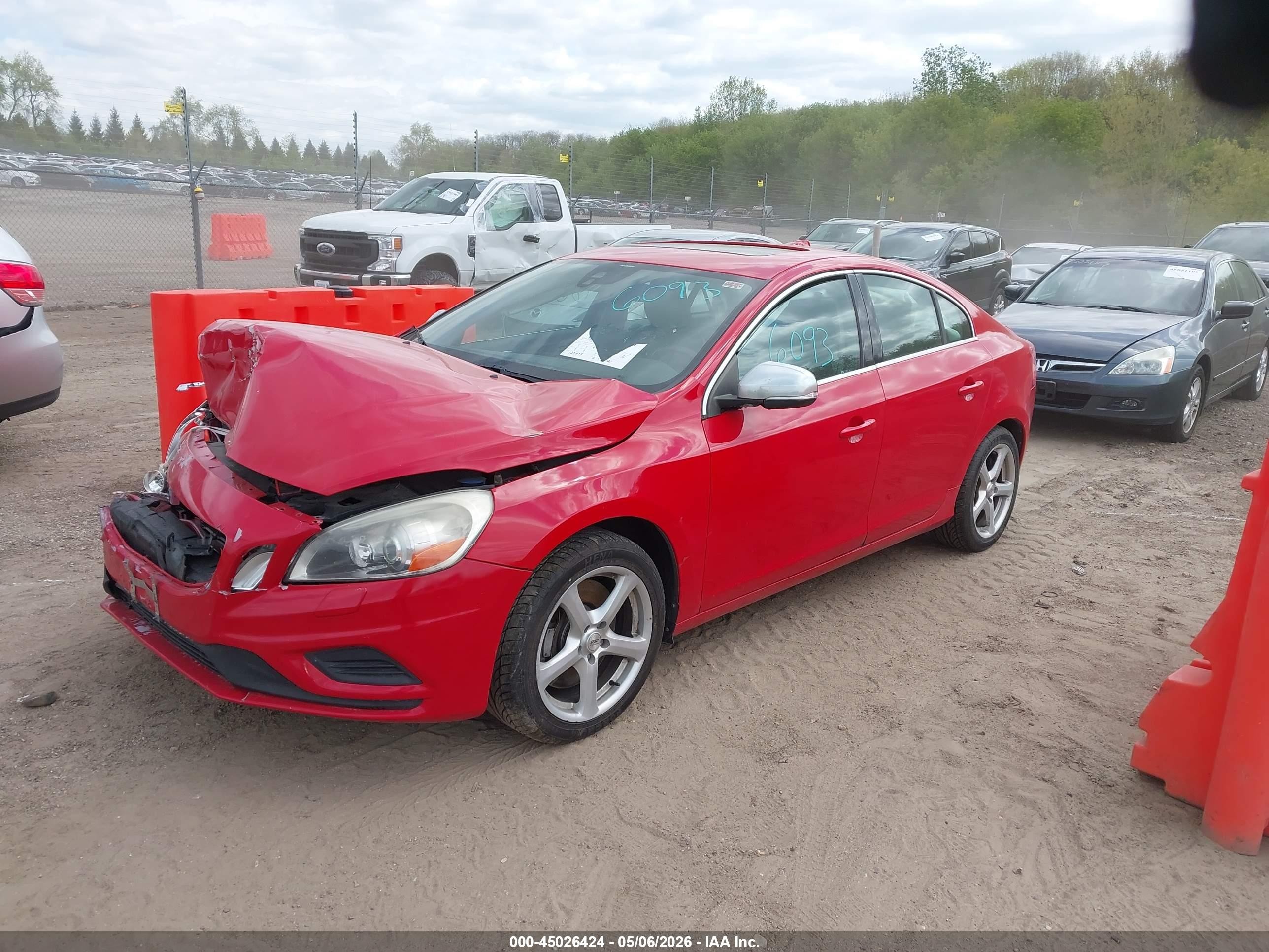 2013 Volvo S60 T6 Red vin: YV1902FHXD2183198