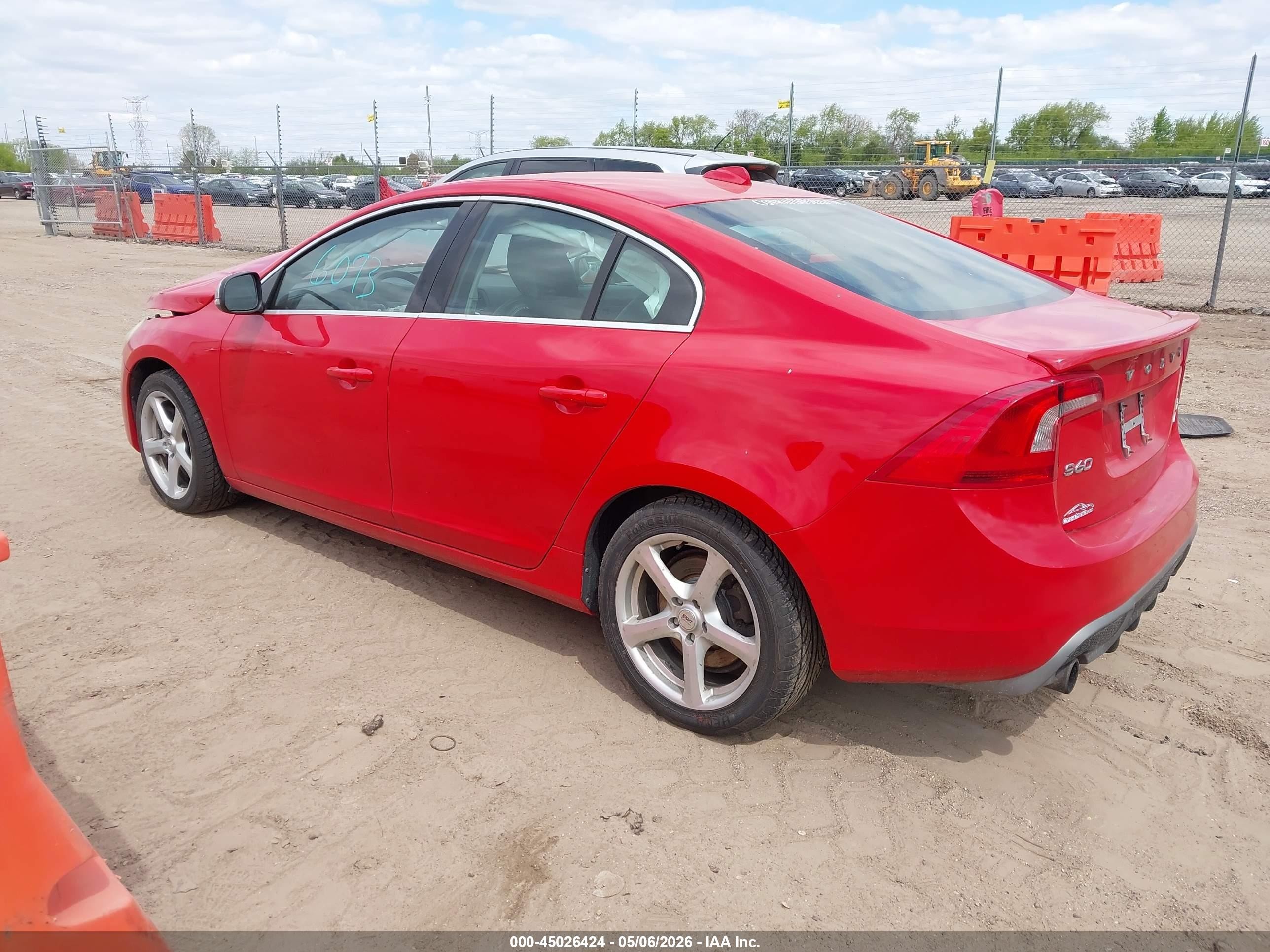 2013 Volvo S60 T6 Red vin: YV1902FHXD2183198