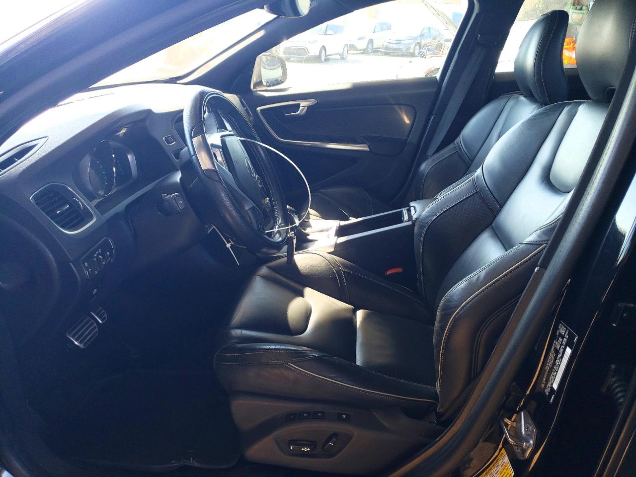 2015 Volvo S60 Platinum Black vin: YV1902TS5F2334645