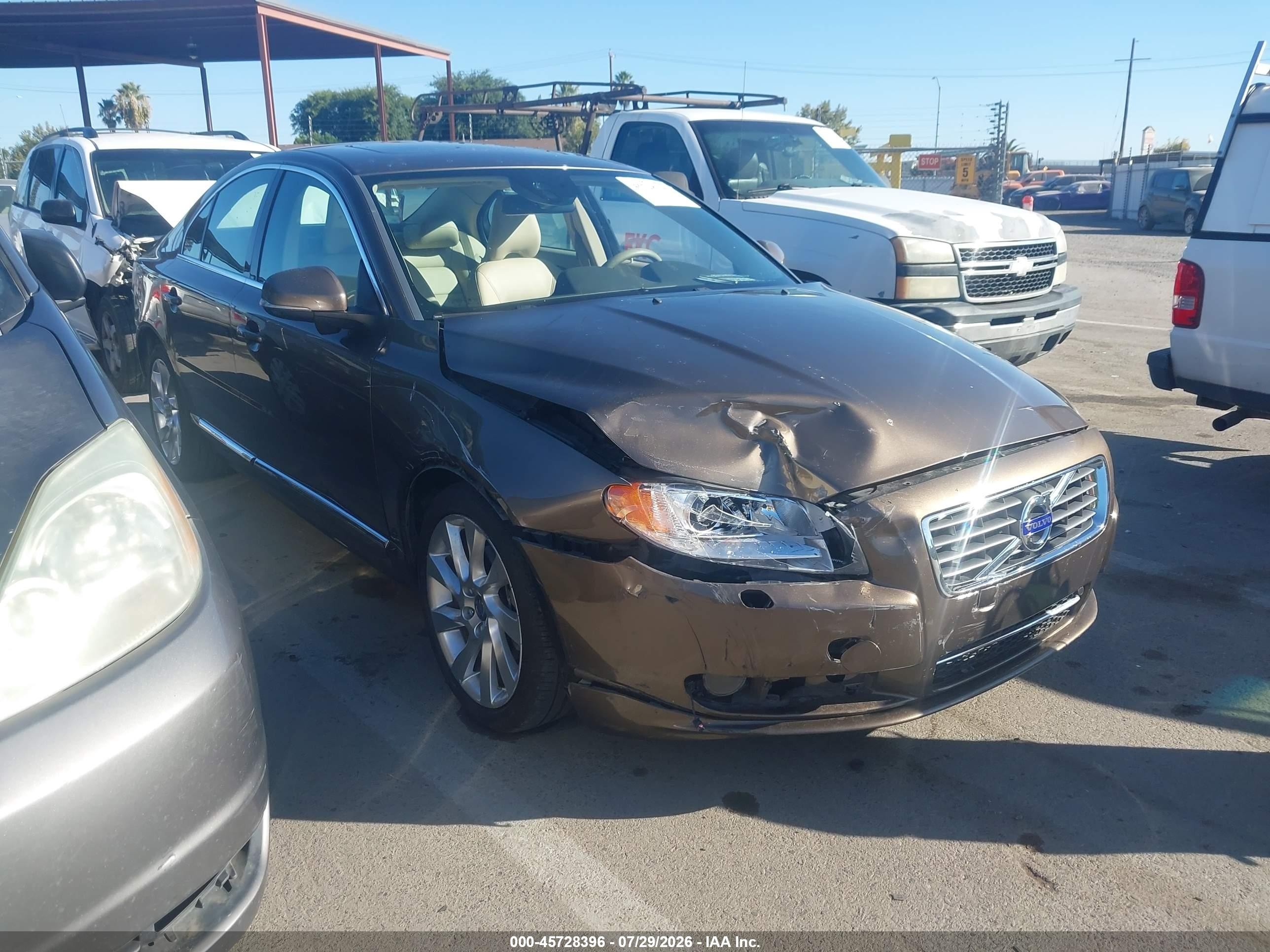 YV1940ASXD1172056